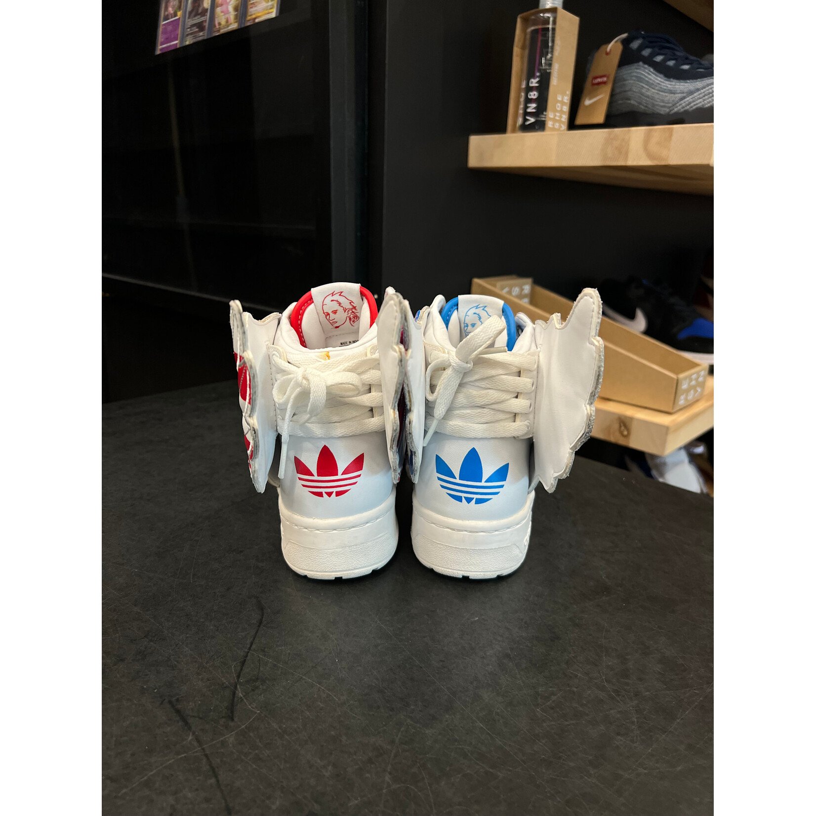 Adidas Adidas Jeremy Scott x Wings 2.0 Stars and Stripes Size 9.5, PREOWNED