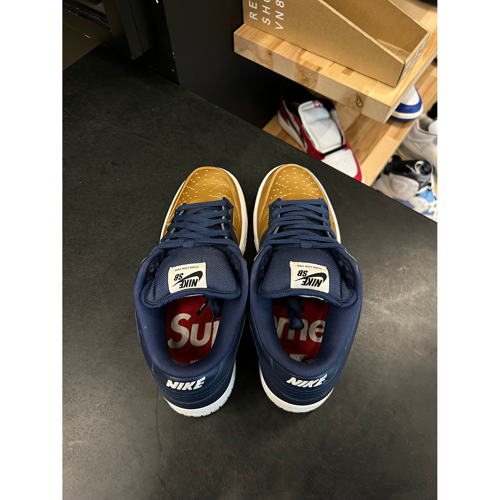 Nike Nike SB Dunk Low Supreme Jewel Swoosh Gold Size 9.5, PREOWNED