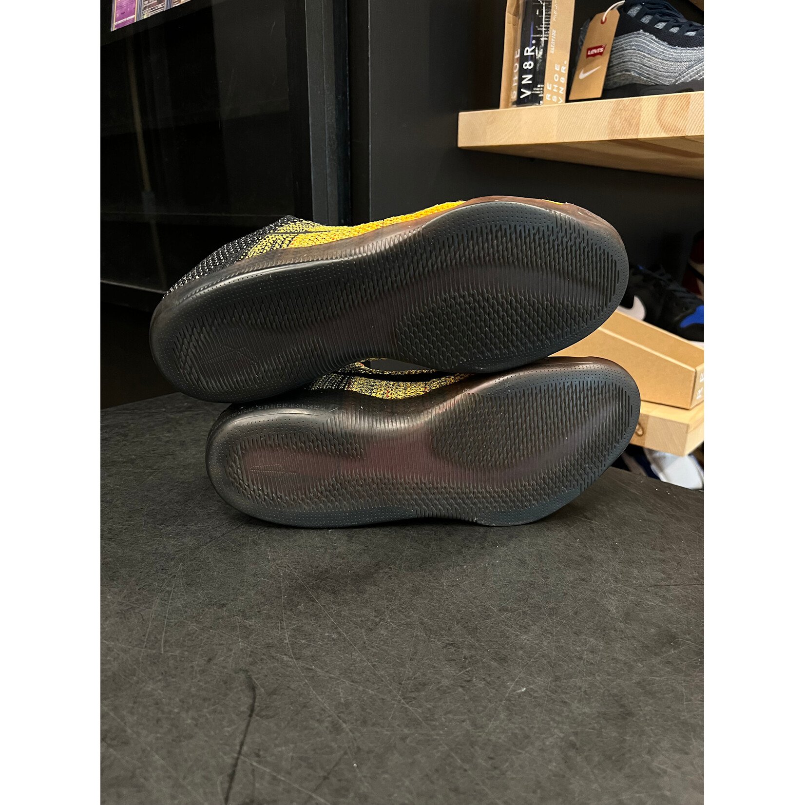 Nike Nike Kobe 11 Elite Low Bruce Lee Size 10, PREOWNED