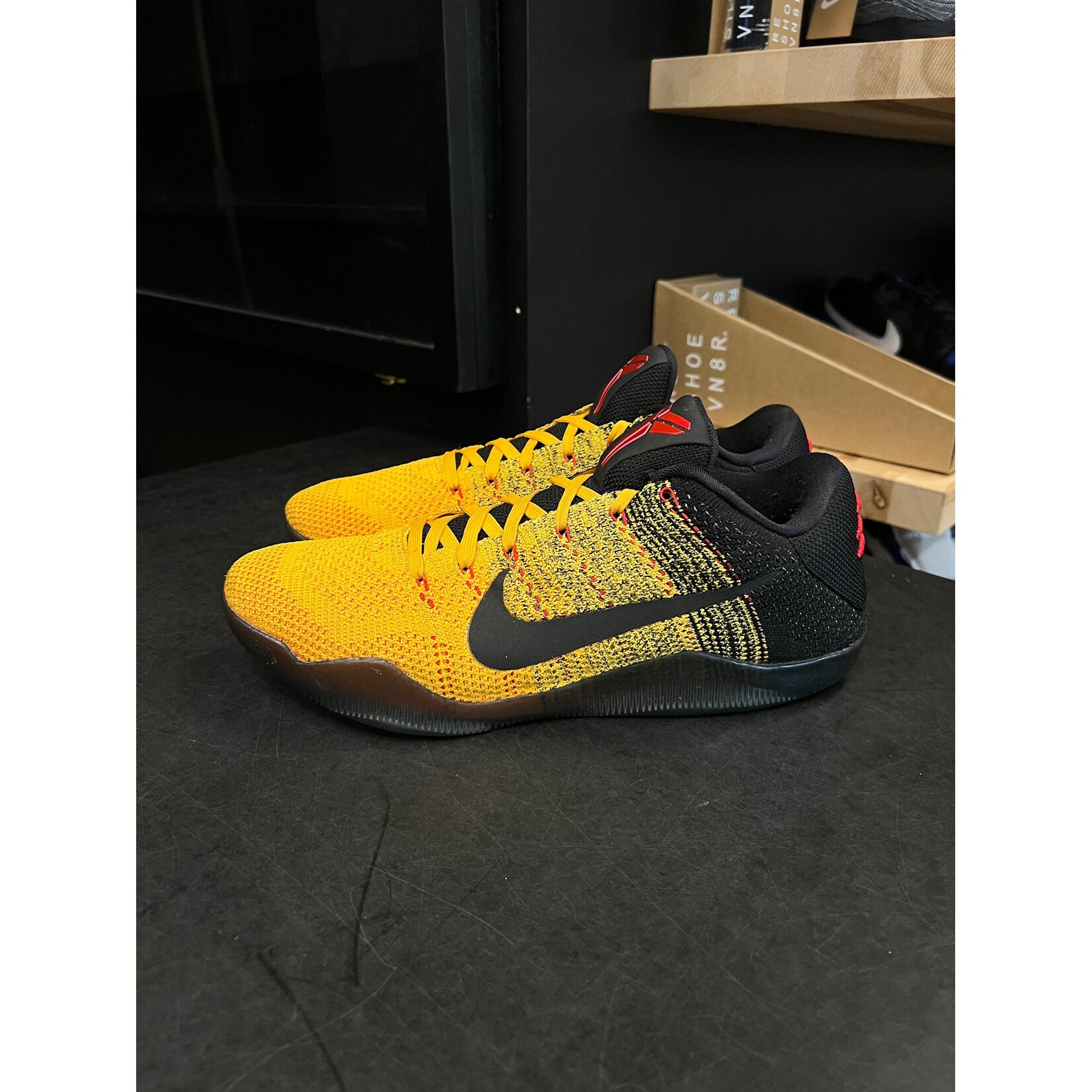 Nike Nike Kobe 11 Elite Low Bruce Lee Size 10, PREOWNED