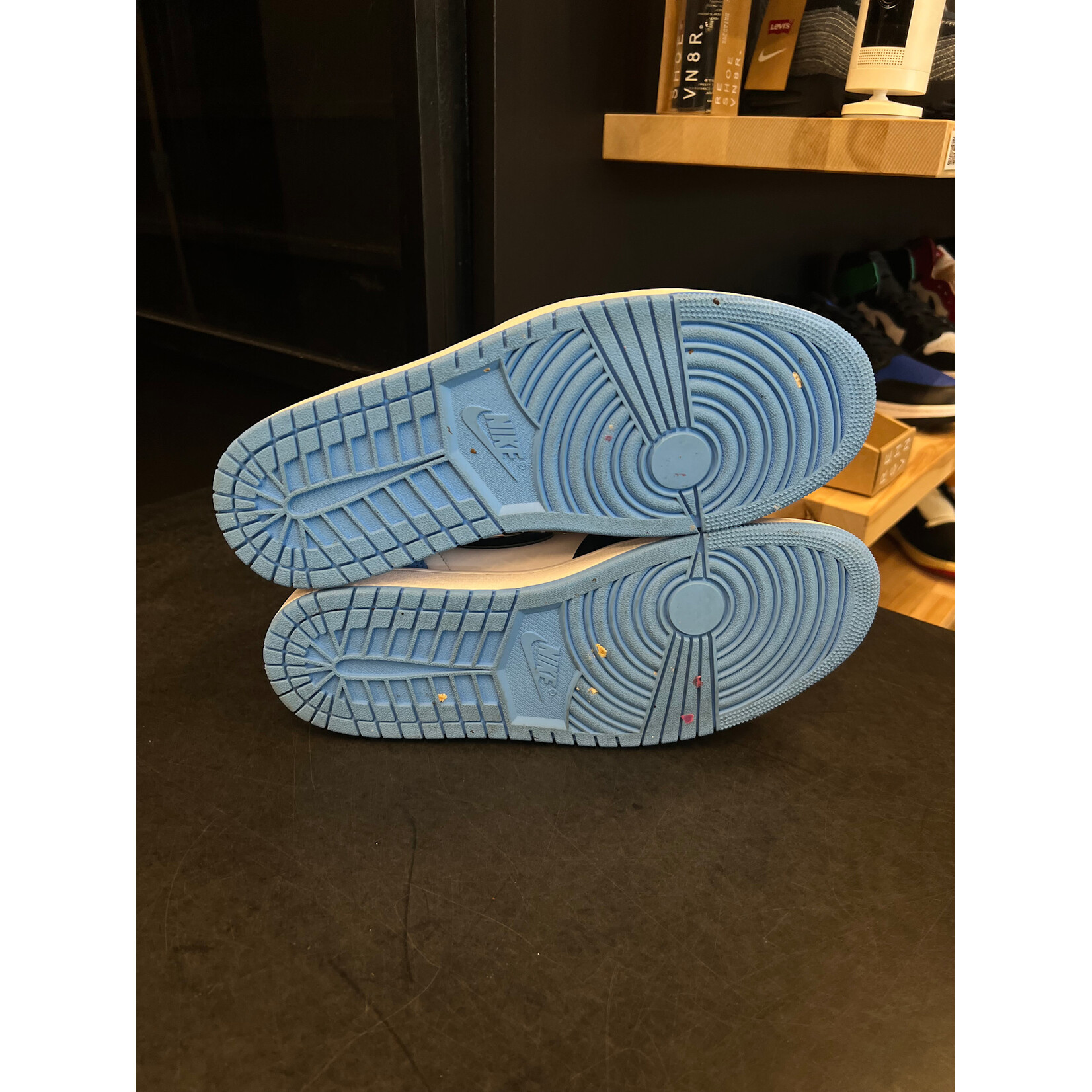 Jordan Jordan 1 Retro High OG UNC Toe Size 11, PREOWNED