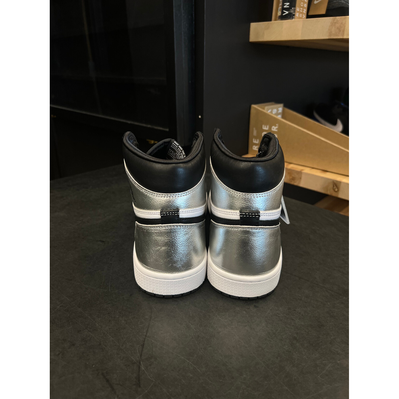 Jordan Jordan 1 Retro High Silver Toe (Women's) Size 11W, PREOWNED