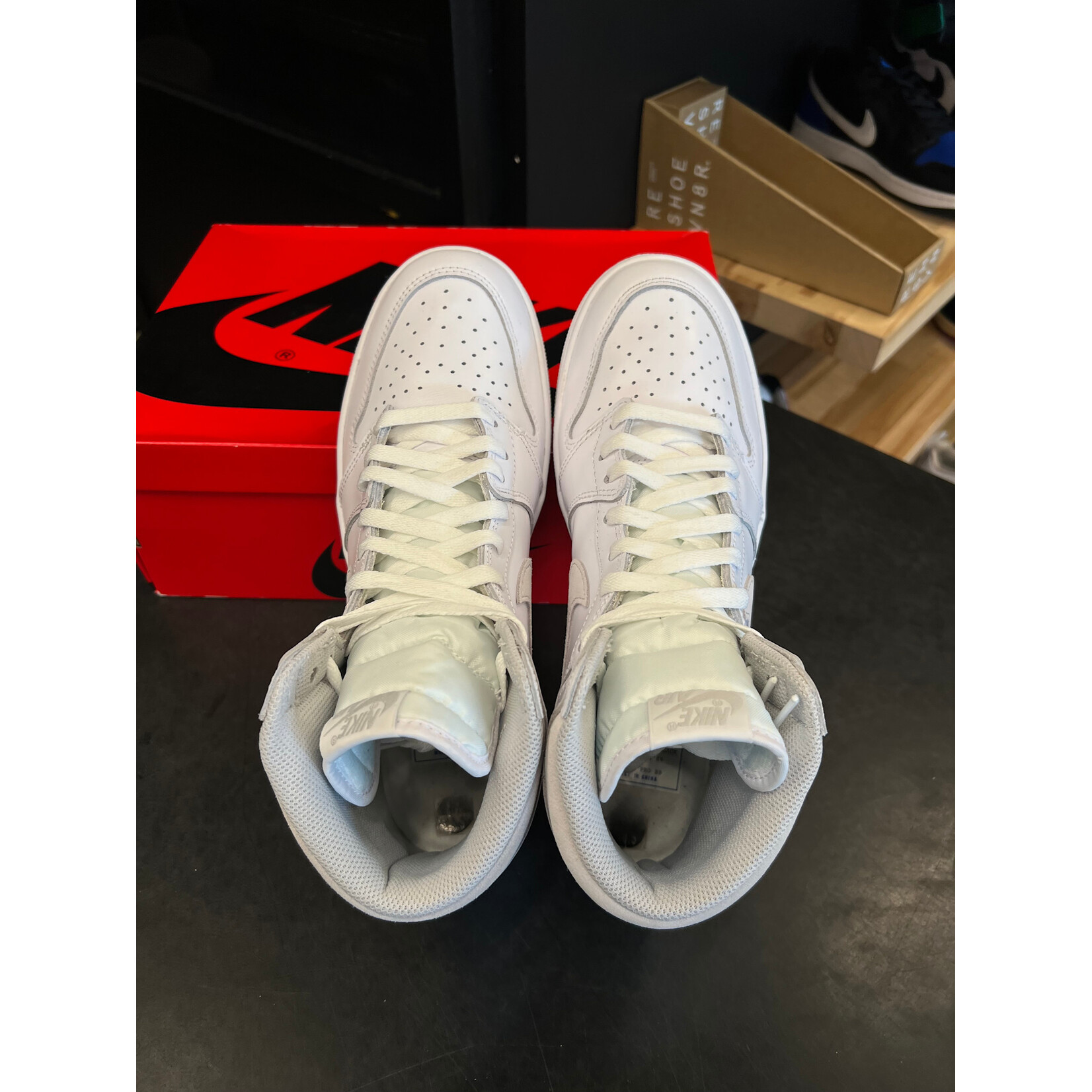 Jordan Jordan 1 Retro High '85 Neutral Grey Size 10.5, PREOWNED