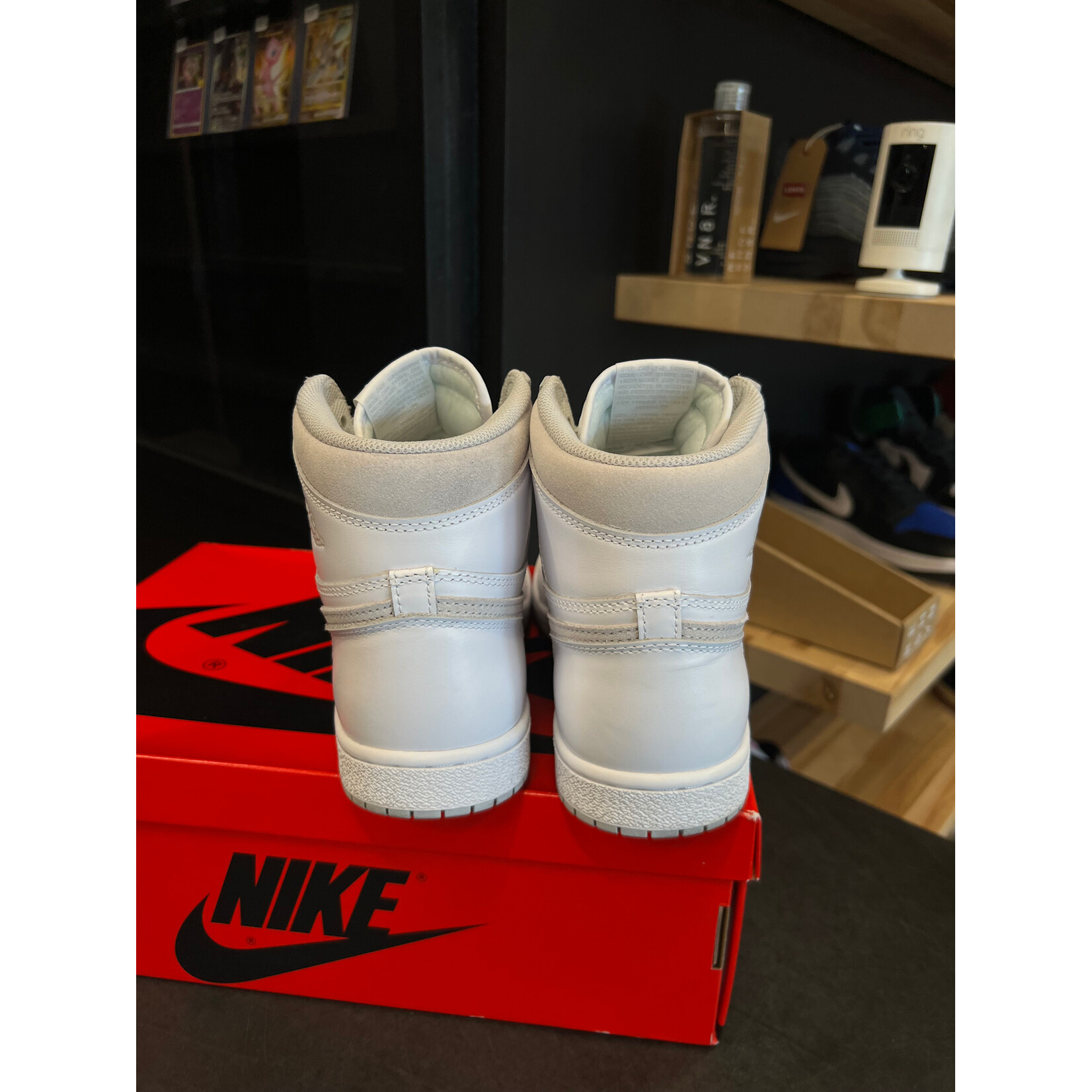 Jordan Jordan 1 Retro High '85 Neutral Grey Size 10.5, PREOWNED