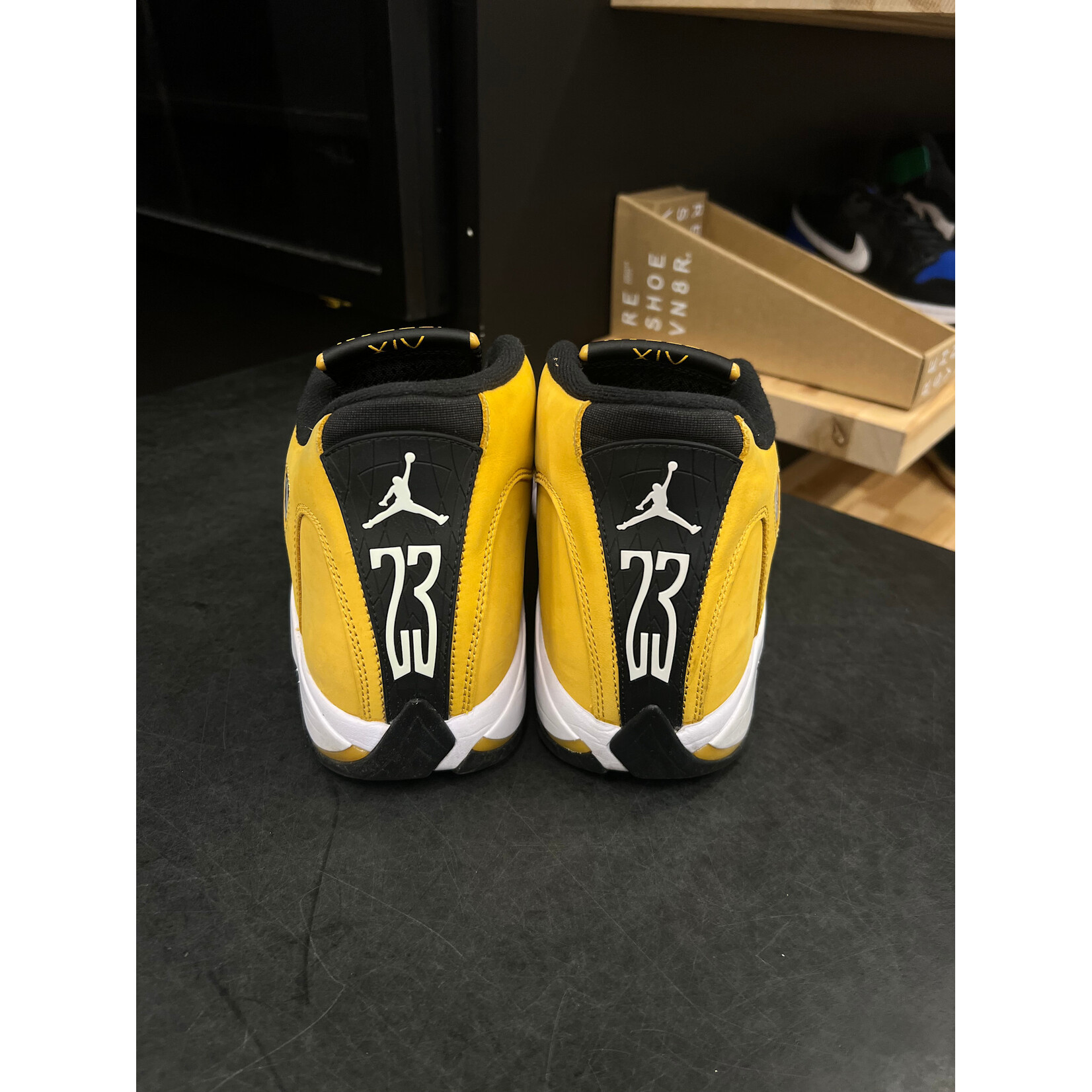 Jordan Jordan 14 Retro Light Ginger (2022) Size 12, PREOWNED