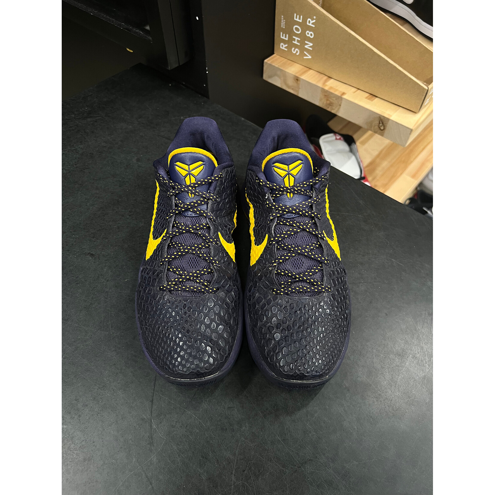 Nike Nike Kobe 6 Imperial Purple Size 9.5, PREOWNED