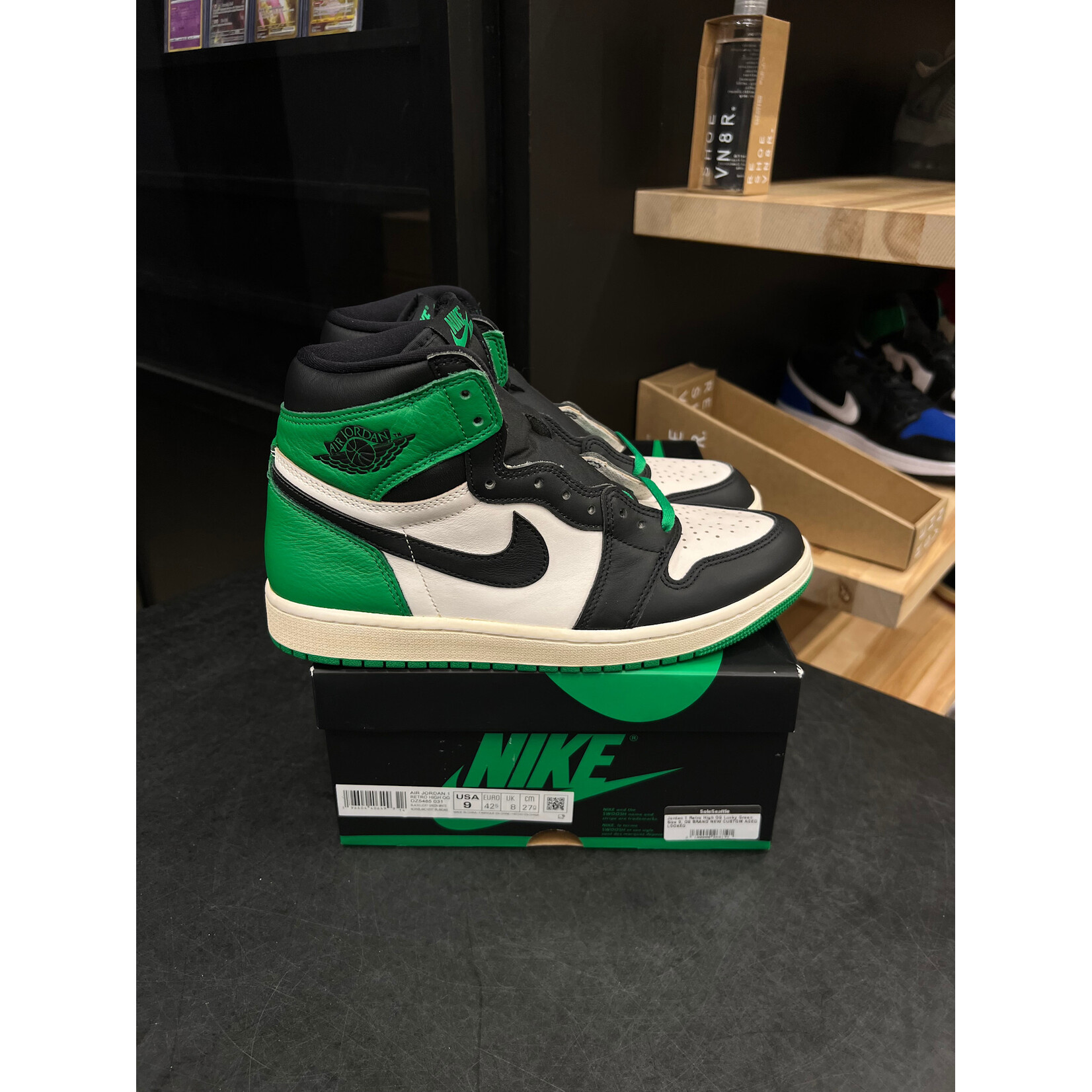 Jordan Jordan 1 Retro High OG Lucky Green Size 9, DS BRAND NEW CUSTOM AGED LOOKED