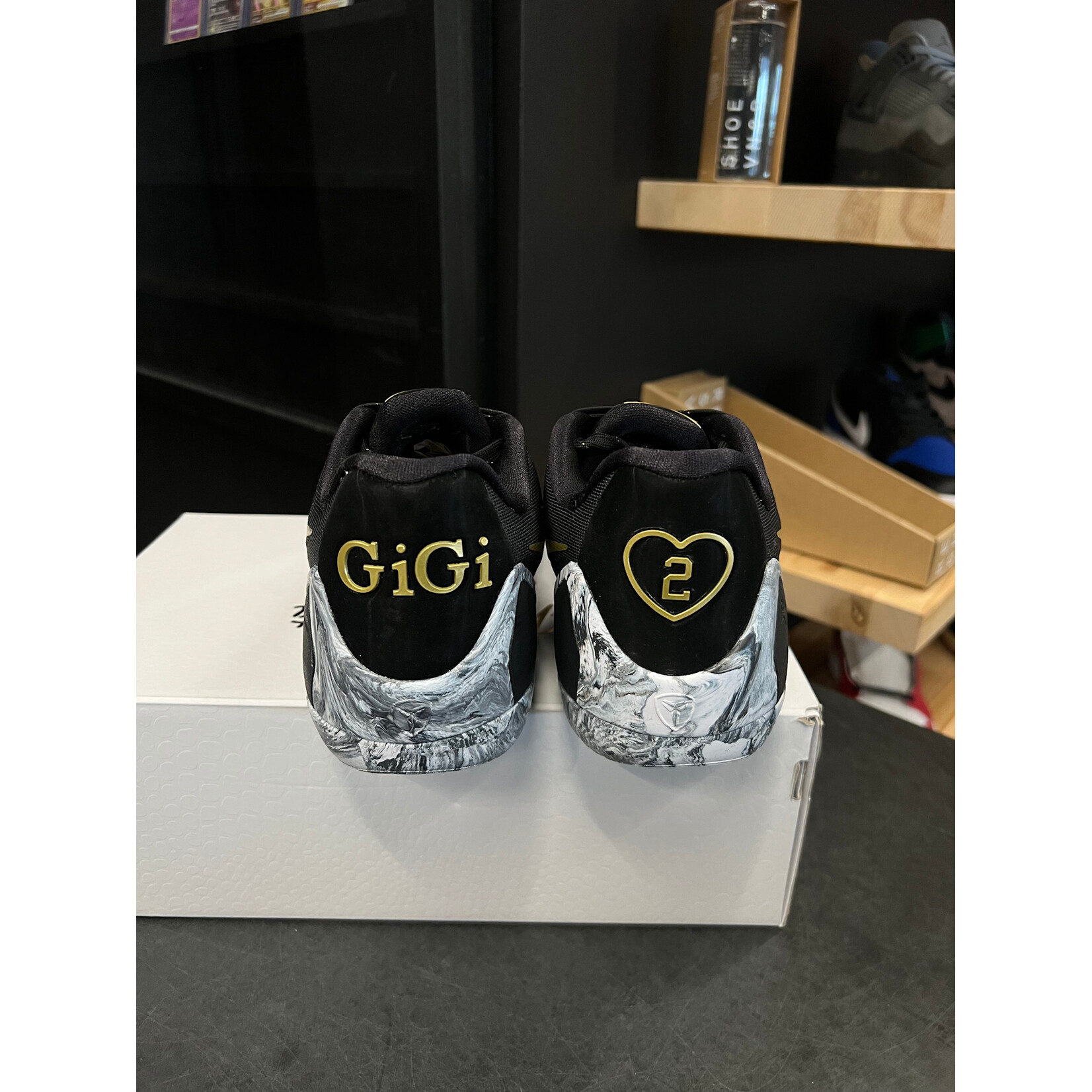 Nike Nike Kobe 9 EM Low Protro Mambacita Size 8.5, PREOWNED