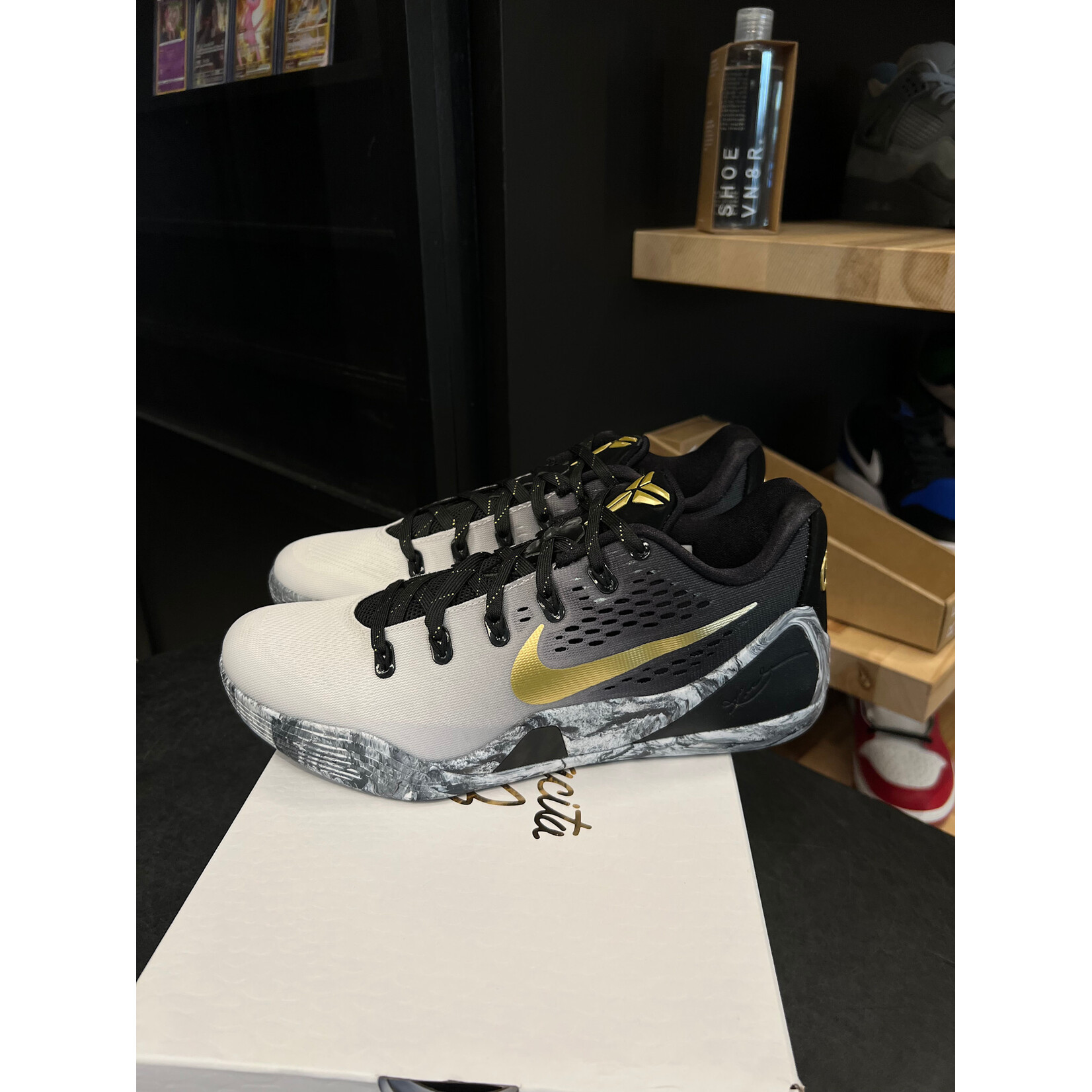 Nike Nike Kobe 9 EM Low Protro Mambacita Size 8.5, PREOWNED