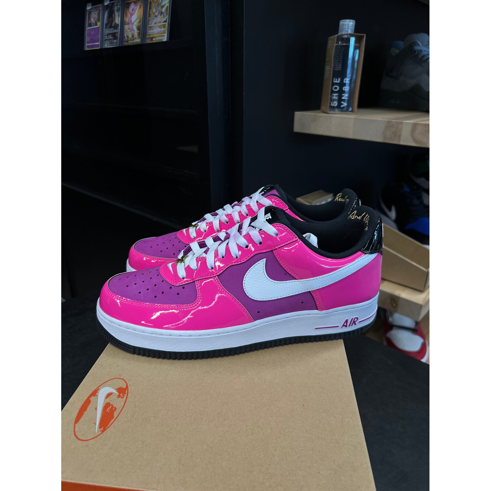 Nike Nike Air Force 1 Low World Tour Las Vegas Size 10, PREOWNED