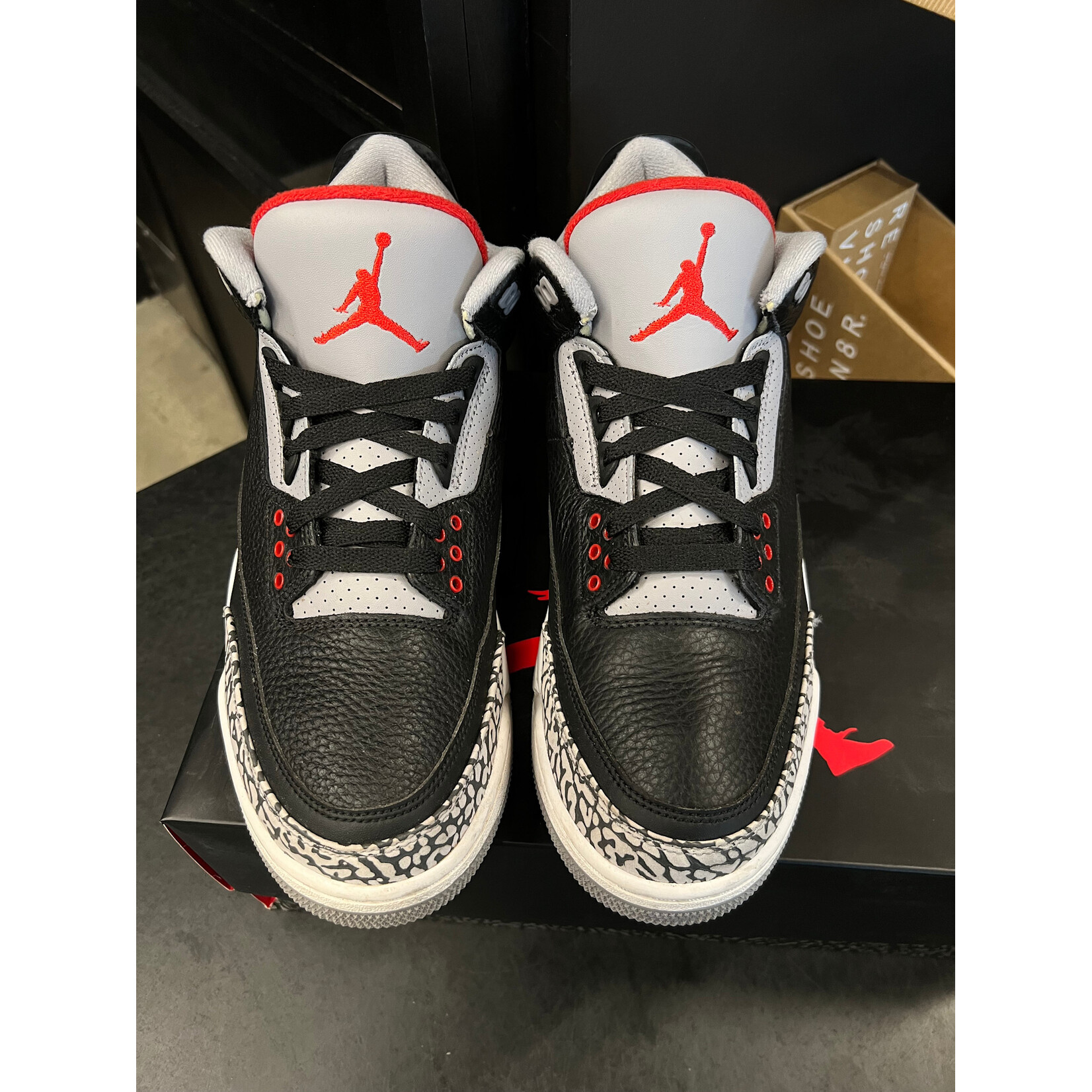 Jordan Jordan 3 Retro Black Cement (2018) Size 10.5, PREOWNED