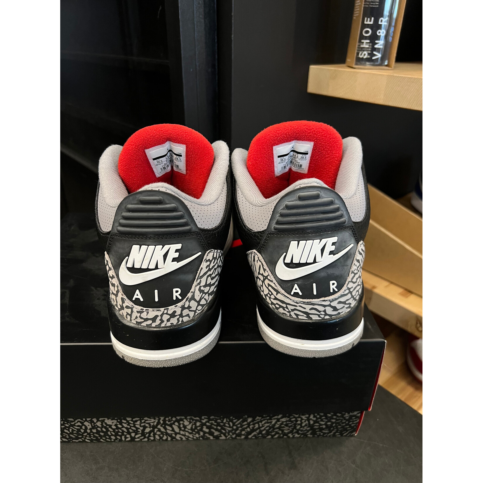 Jordan Jordan 3 Retro Black Cement (2018) Size 10.5, PREOWNED