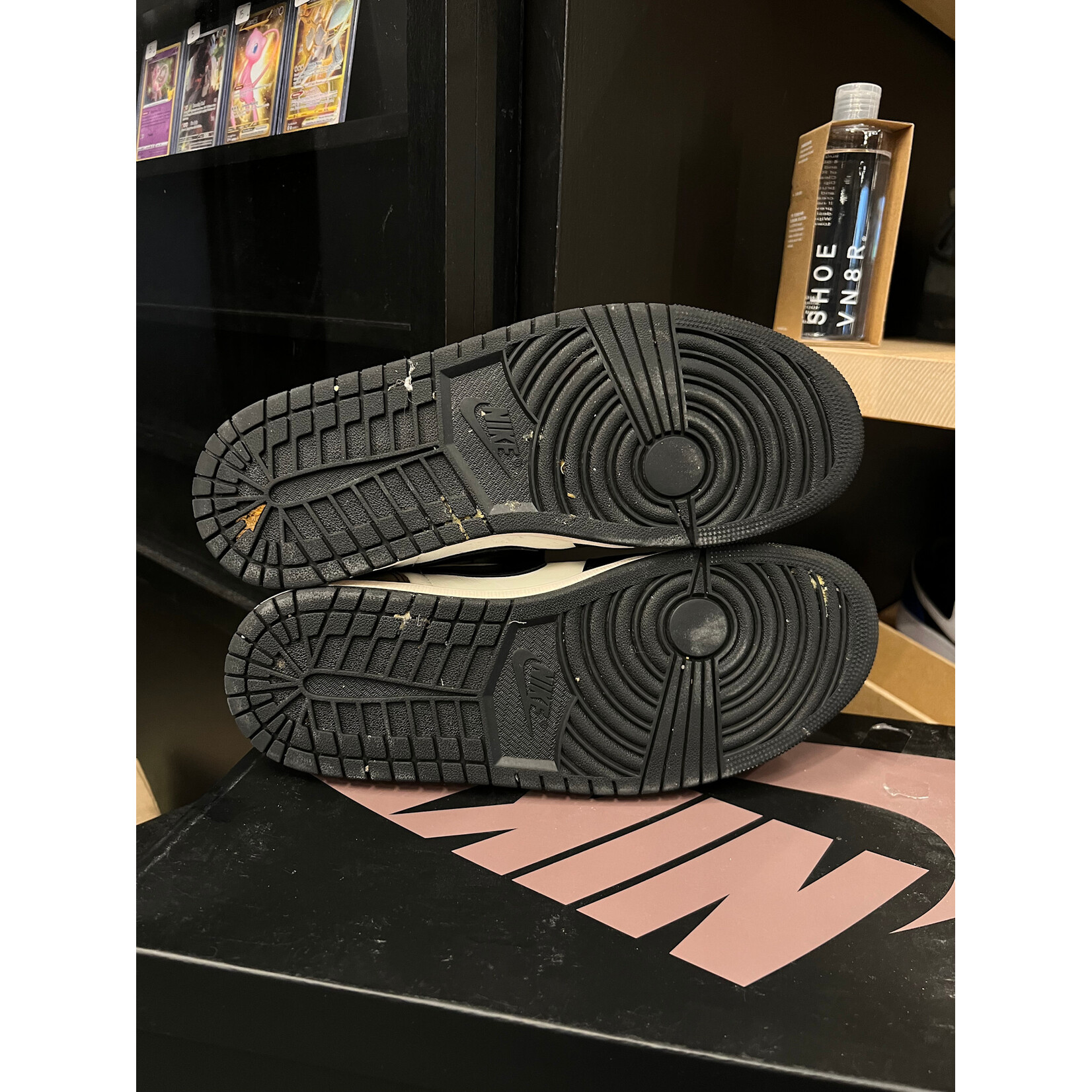 Jordan Jordan 1 Retro Low OG Mocha Size 10.5, PREOWNED