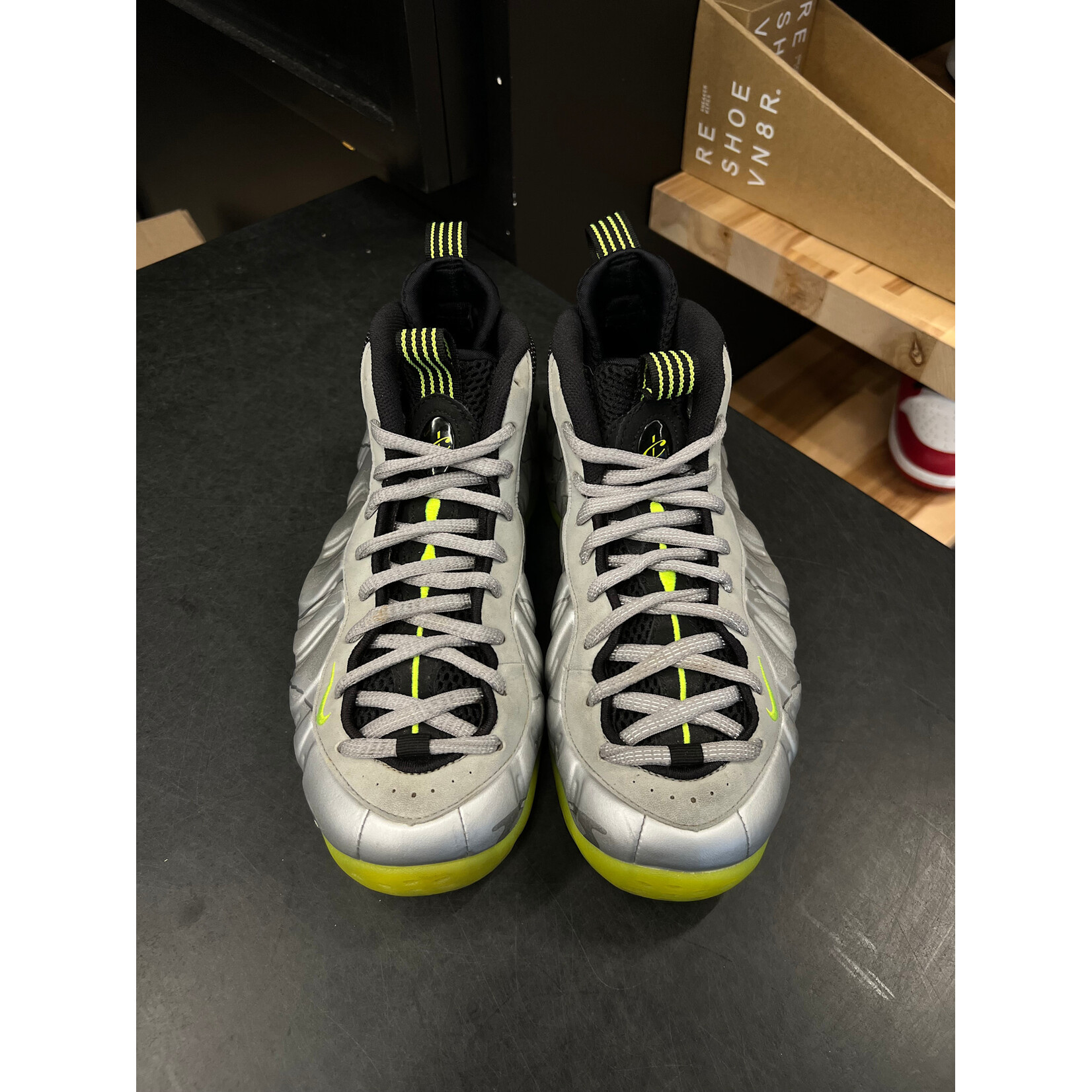 Nike Nike Air Foamposite One Silver Volt Camo Size 8.5, PREOWNED