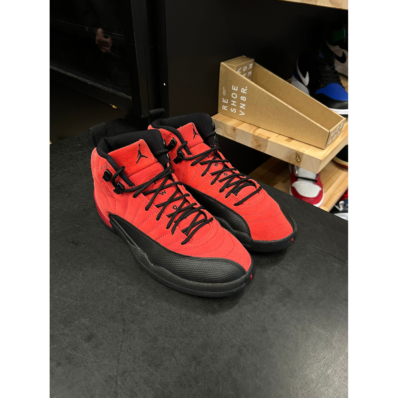 Jordan Jordan 12 Retro Reverse Flu Game Size 8, PREOWNED