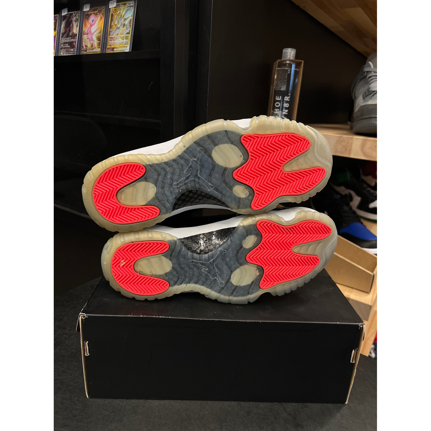 Jordan Jordan 11 Retro Low Infrared Size 9, PREOWNED