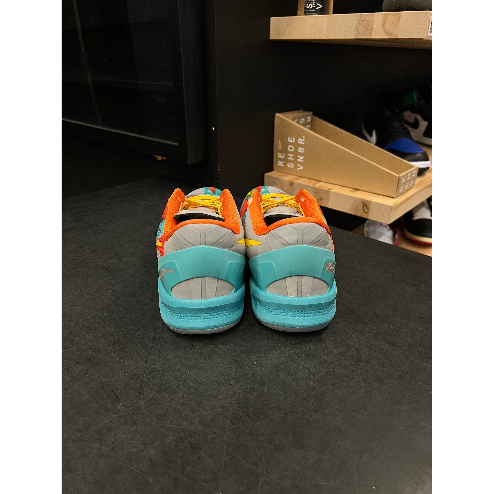 Nike Nike Kobe 8 Protro Venice Beach (2024) Size 11, PREOWNED