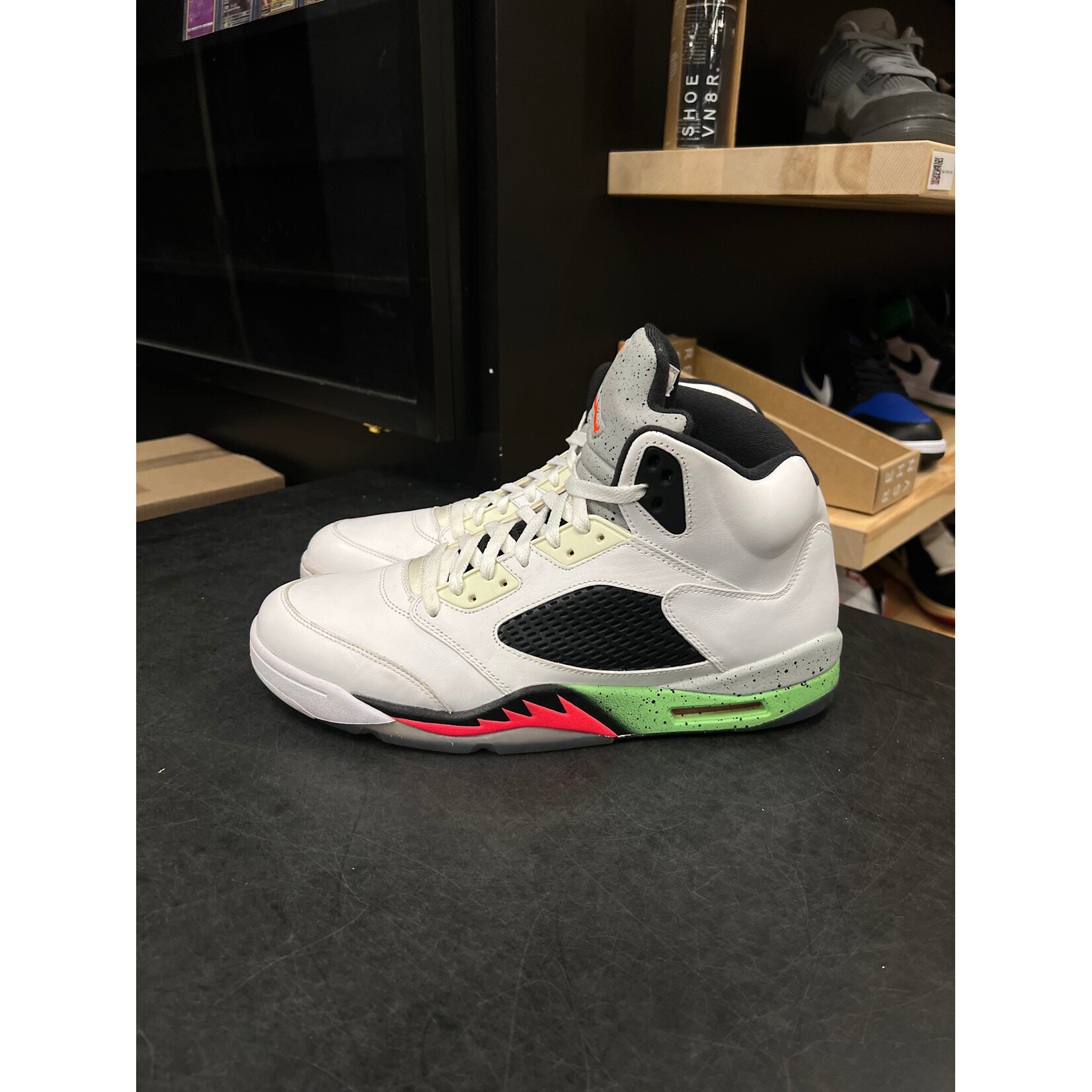 Jordan Jordan 5 Retro Poison Green Size 12.5, PREOWNED