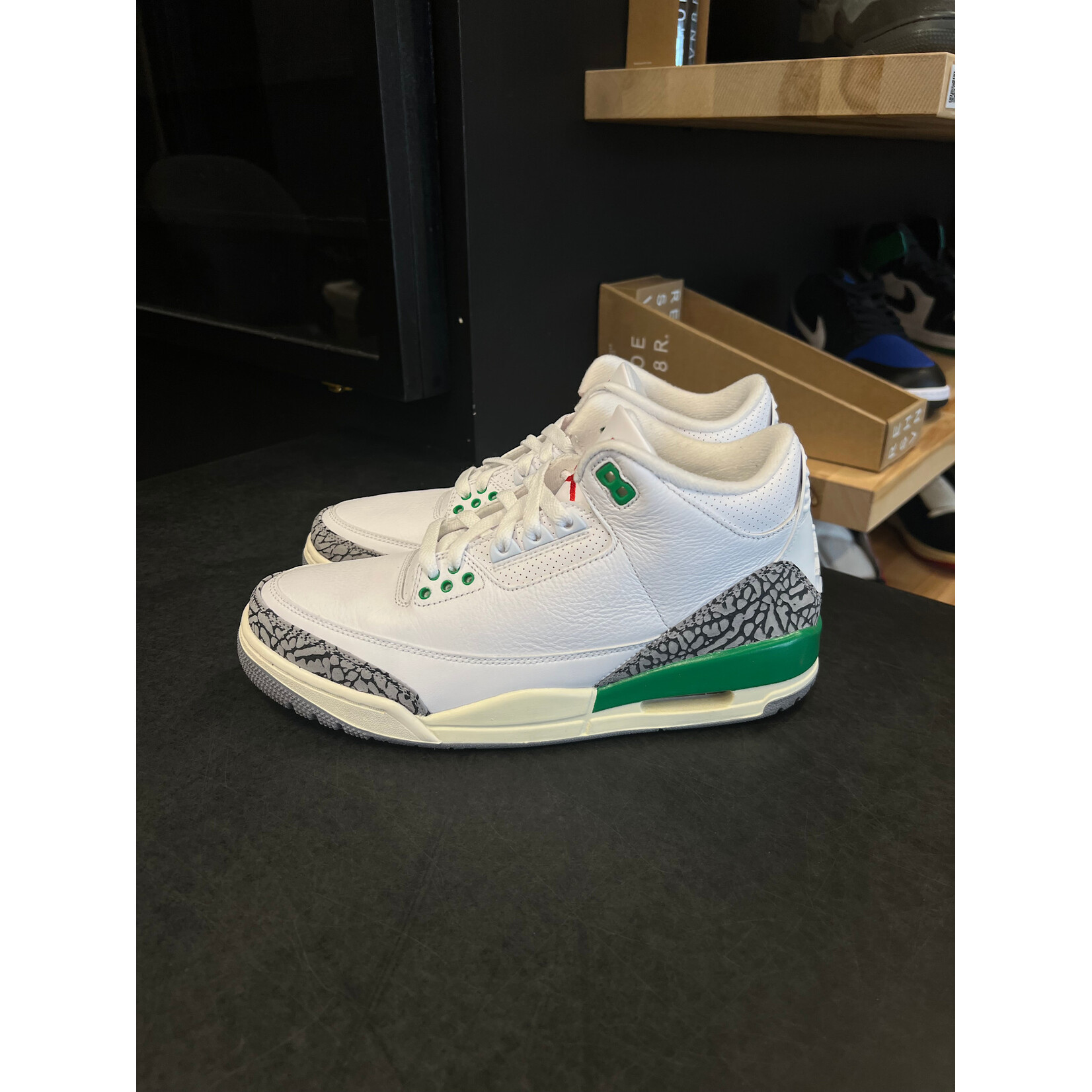 Jordan Jordan 3 Retro Lucky Green (Women's) Size 10W, PREOWNED
