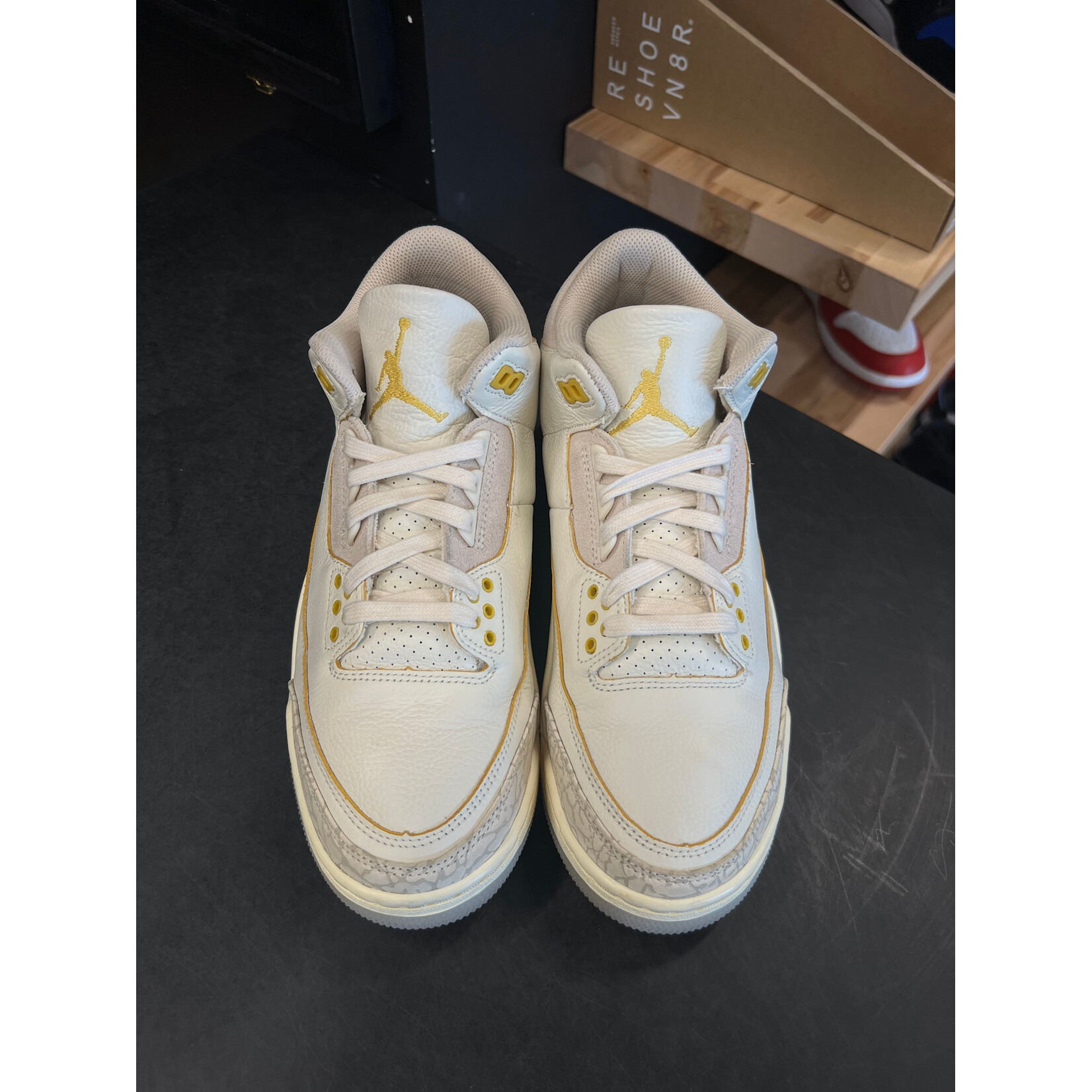 Jordan Jordan 3 Retro SP J Balvin Medellín Sunset Size 8.5, PREOWNED