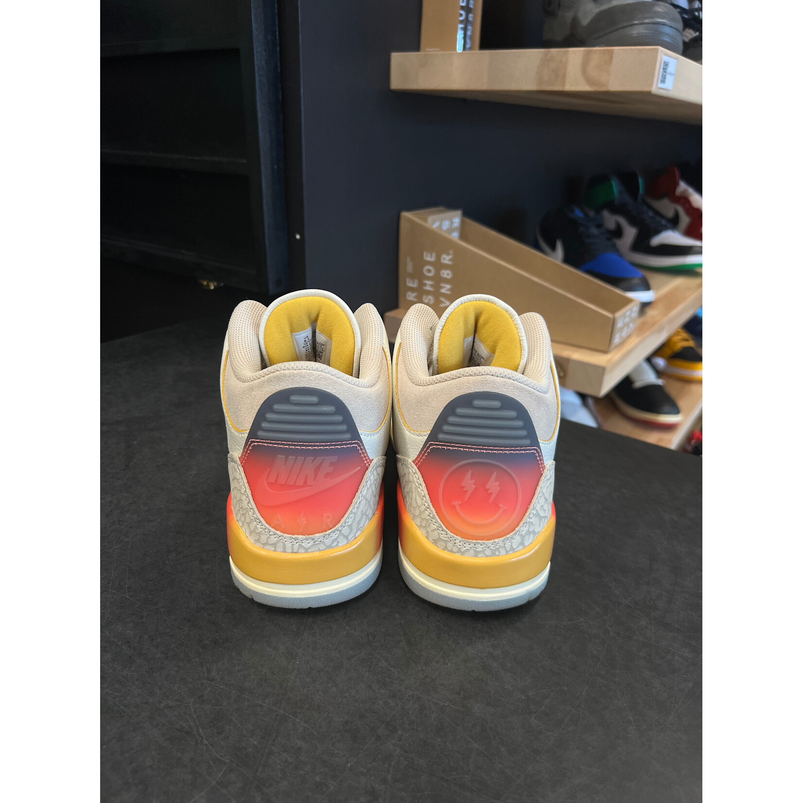 Jordan Jordan 3 Retro SP J Balvin Medellín Sunset Size 8.5, PREOWNED
