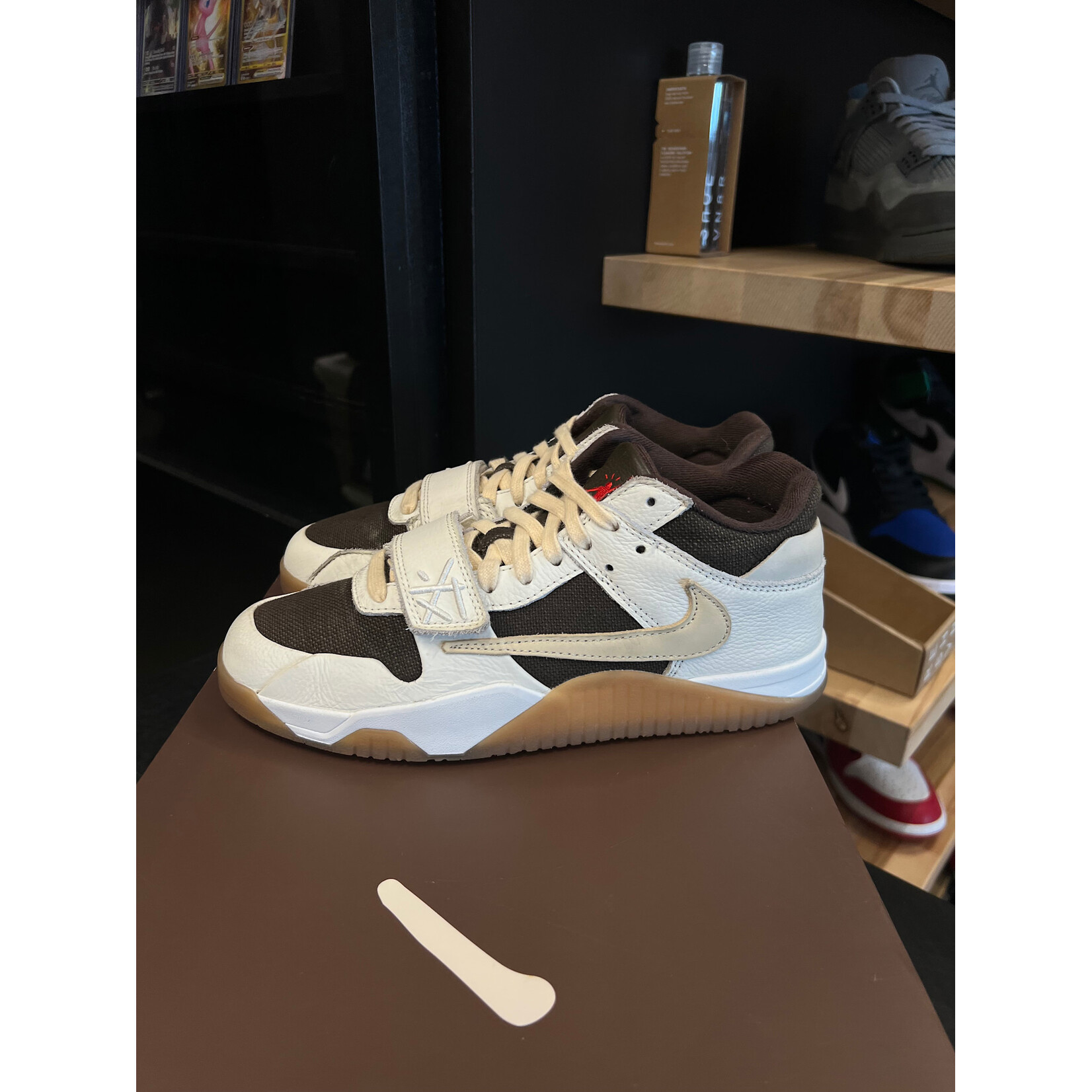 Jordan Jordan Jumpman Jack TR Travis Scott Sail Size 8, PREOWNED