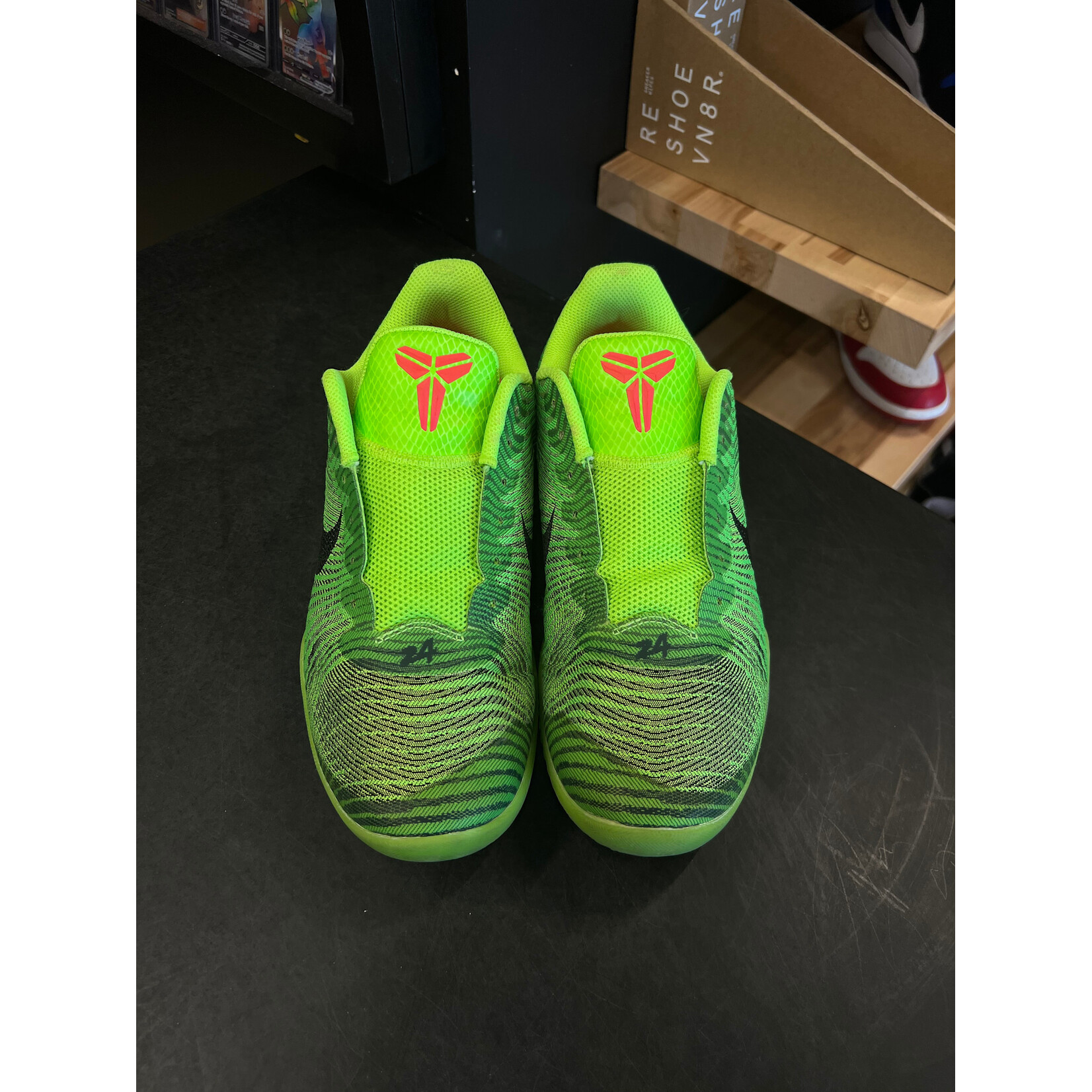 Nike Nike KB Mentality 2 Grinch Size 10.5, PREOWNED NO LACES