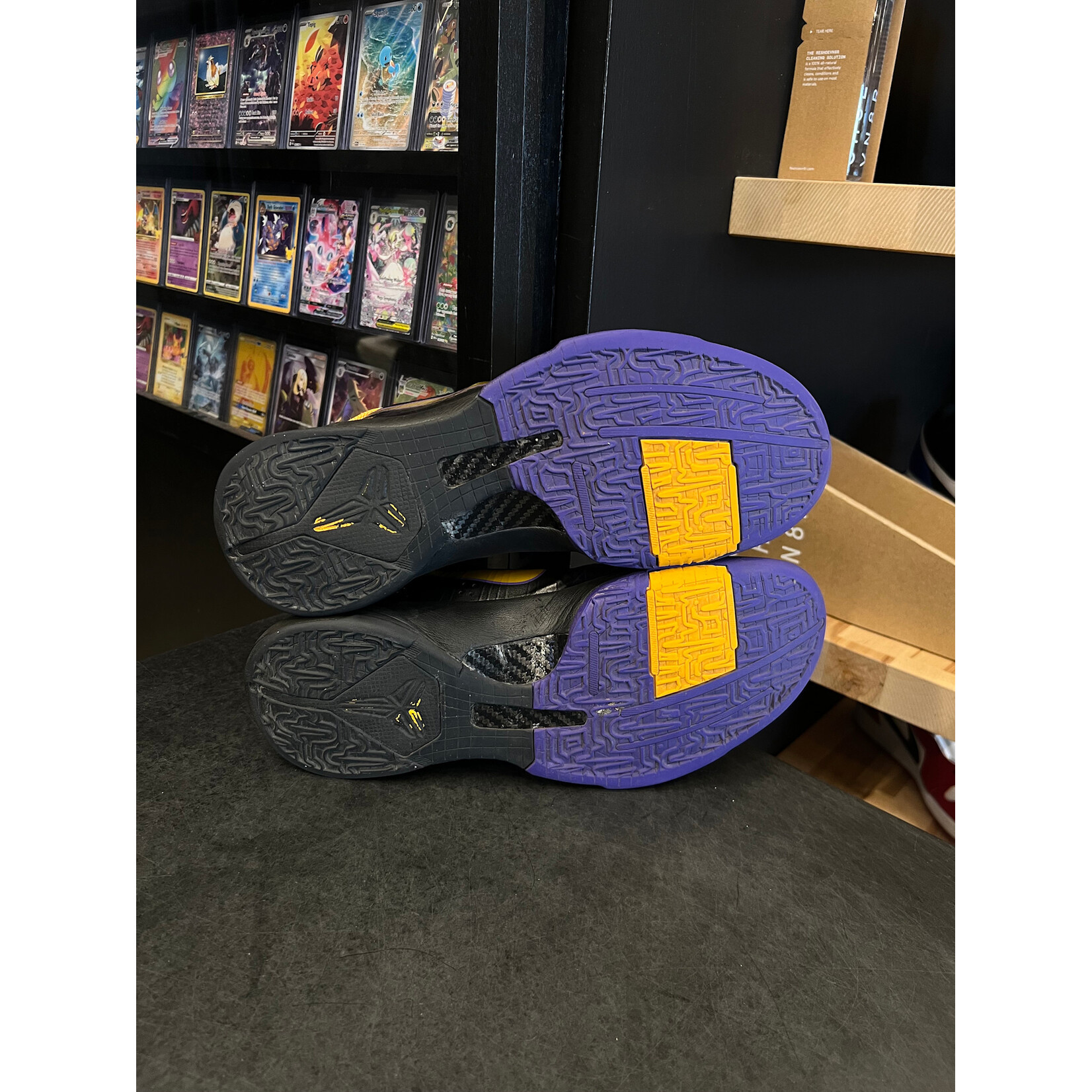 Nike Nike Kobe 5 Lakers Size 10.5, PREOWNED