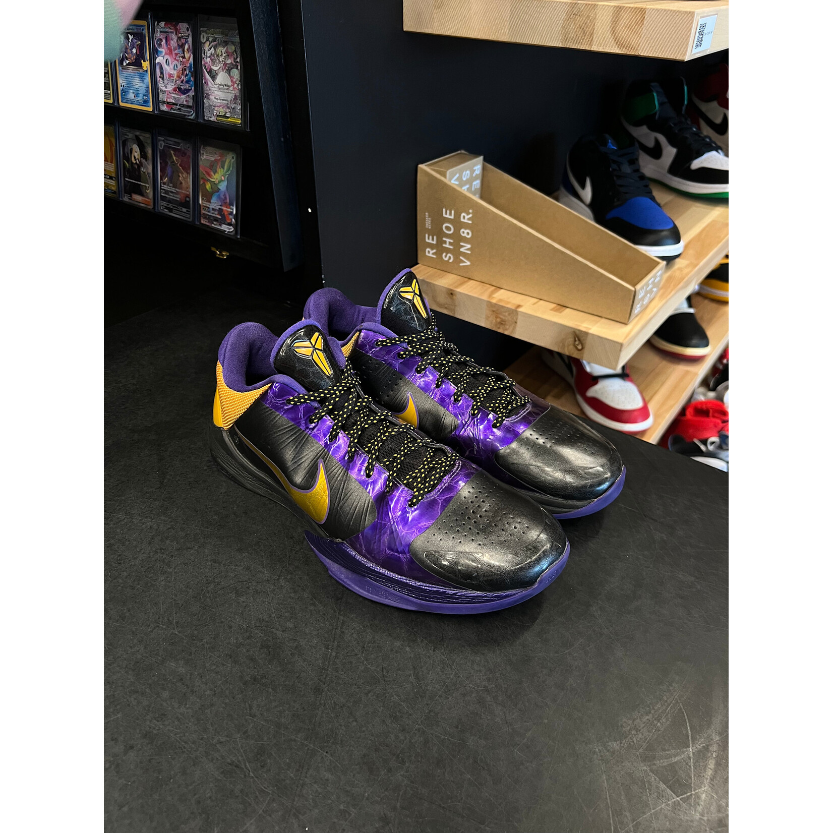 Nike Nike Kobe 5 Lakers Size 10.5, PREOWNED
