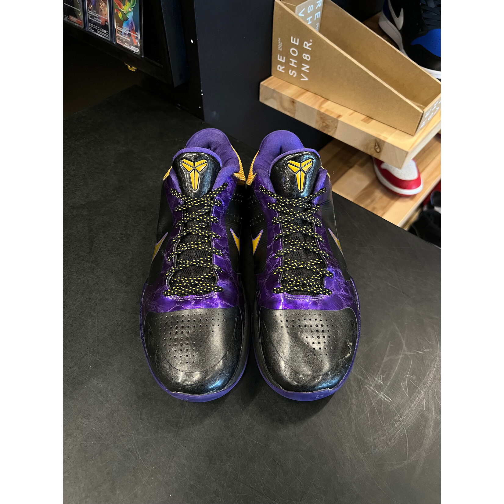 Nike Nike Kobe 5 Lakers Size 10.5, PREOWNED