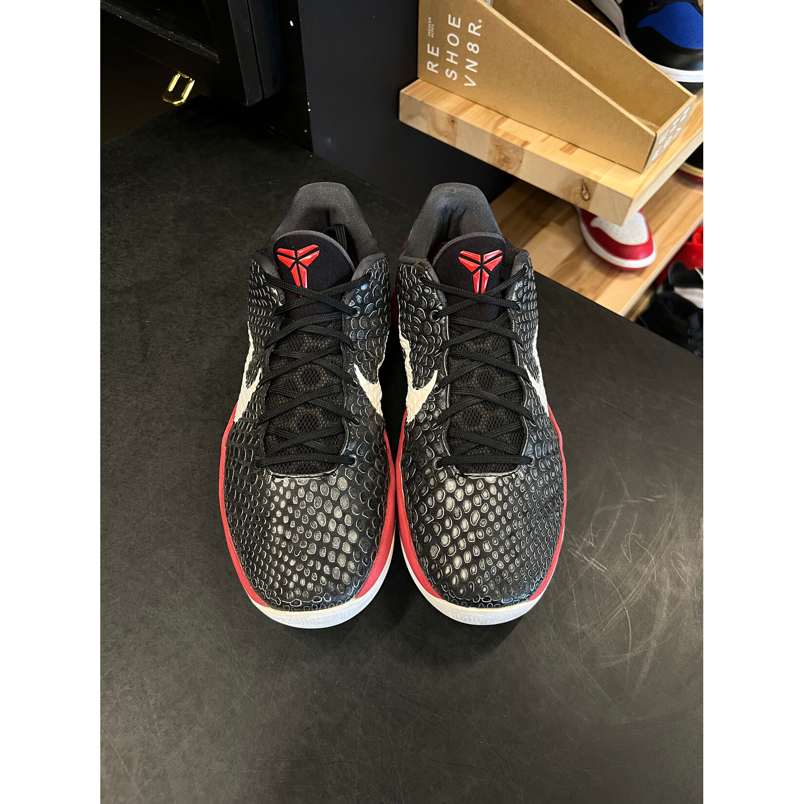 Nike Nike Kobe 6 Bred Size 10.5, PREOWNED