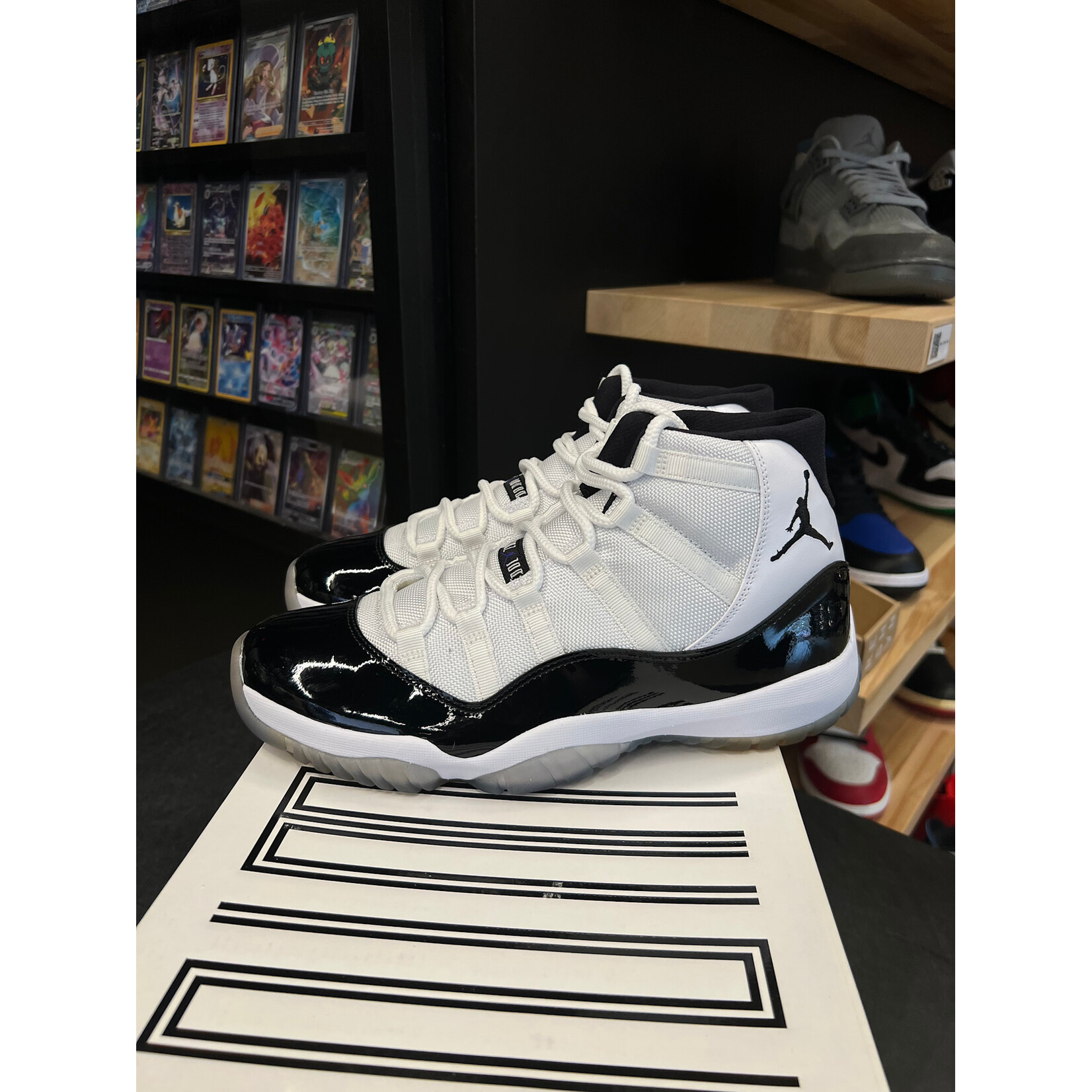 Jordan Jordan 11 Retro Concord (2011) Size 10.5, DS BRAND NEW