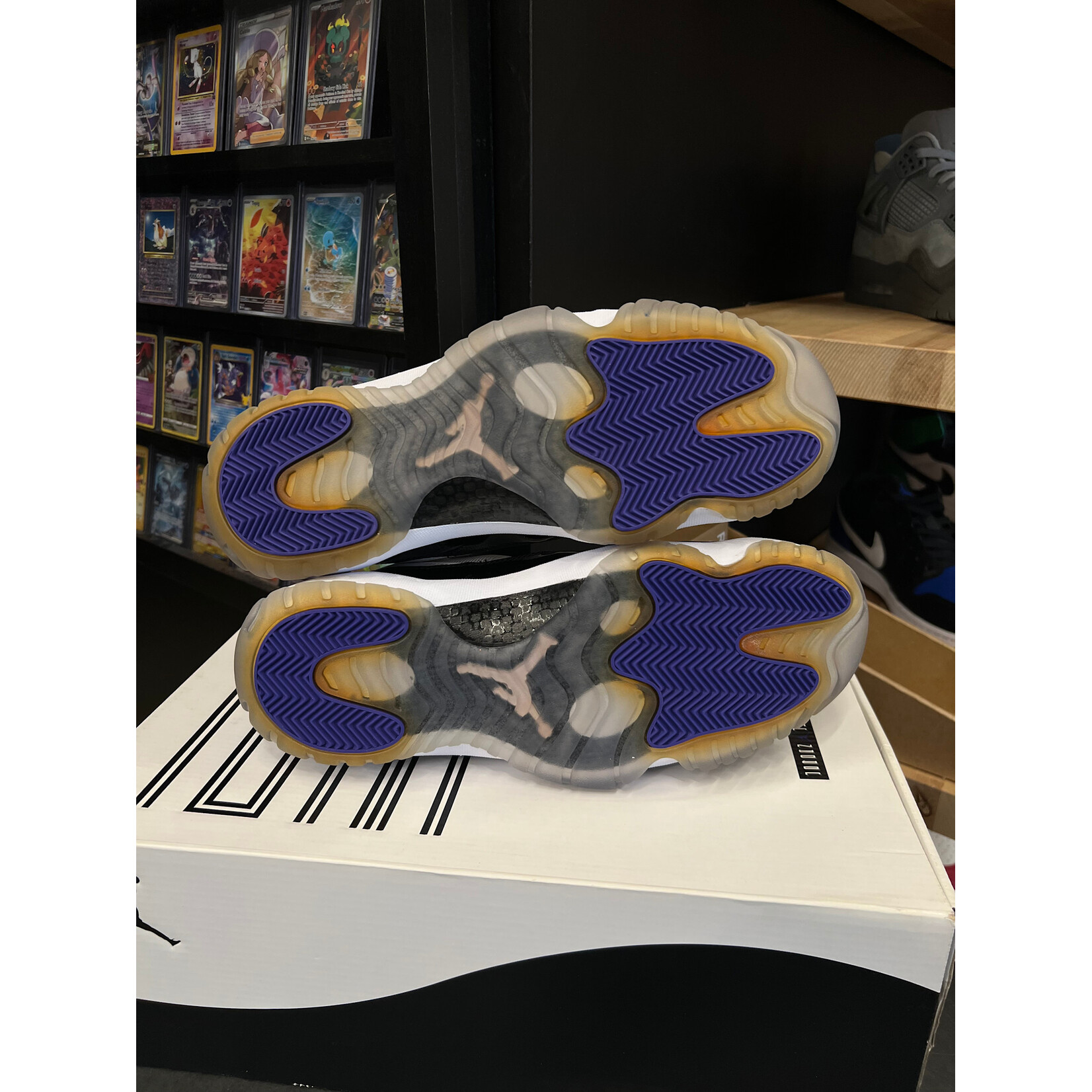 Jordan Jordan 11 Retro Concord (2011) Size 10.5, DS BRAND NEW