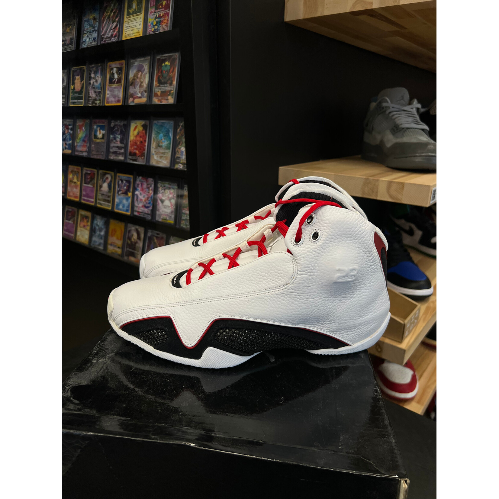 Jordan Jordan 21 White Varsity Red Metallic Silver (2006) Size 10, DS BRAND NEW