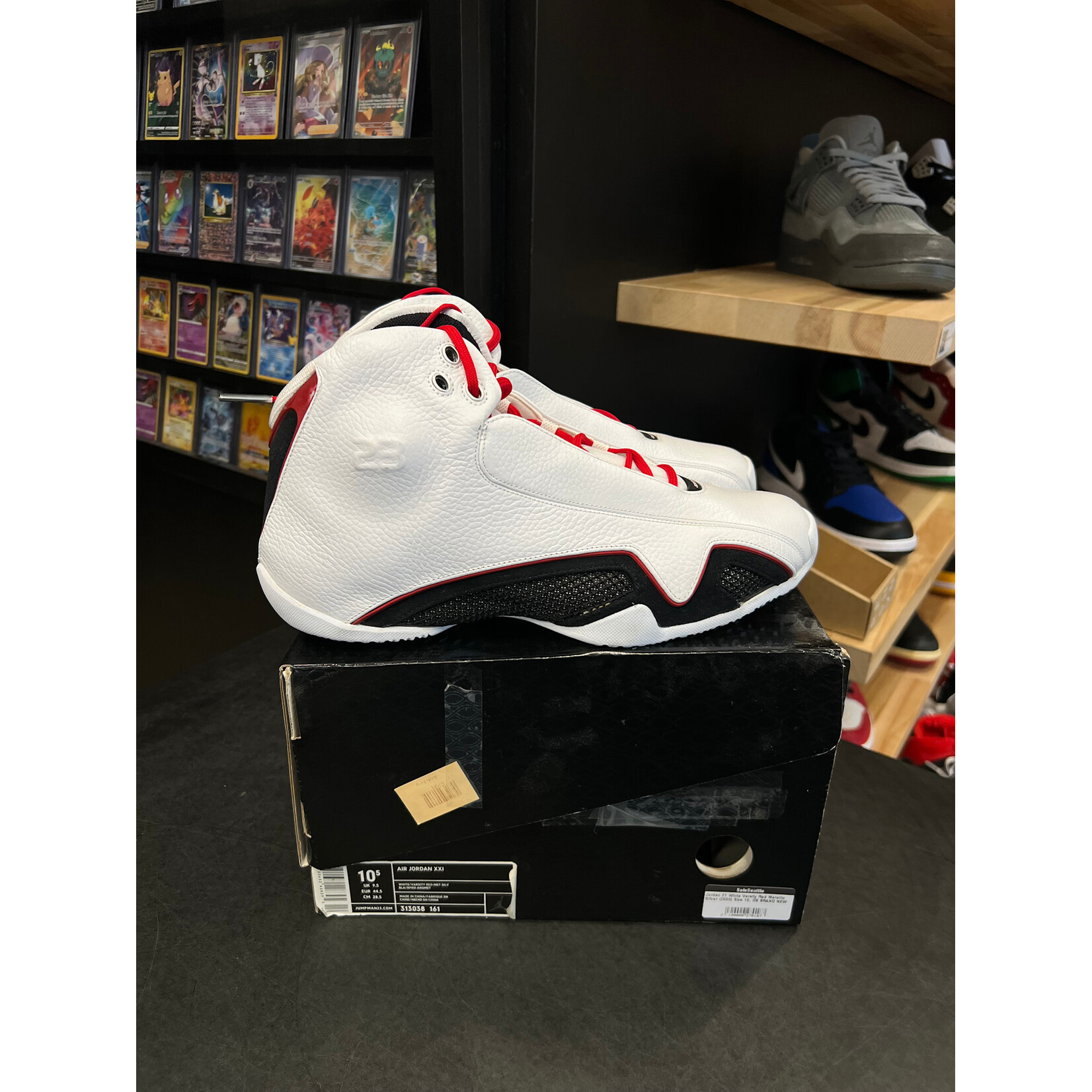 Jordan Jordan 21 White Varsity Red Metallic Silver (2006) Size 10, DS BRAND NEW