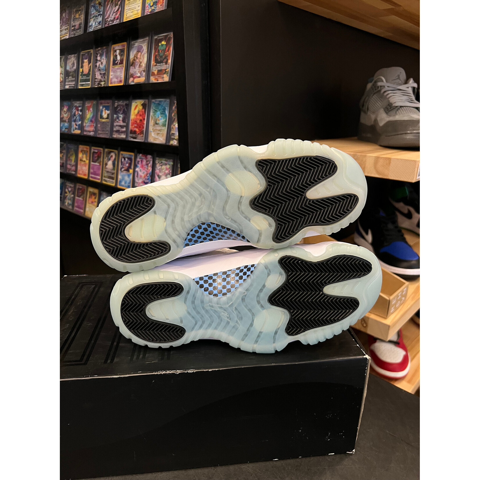 Jordan Jordan 11 Retro Legend Blue (2014) Size 9, DS BRAND NEW