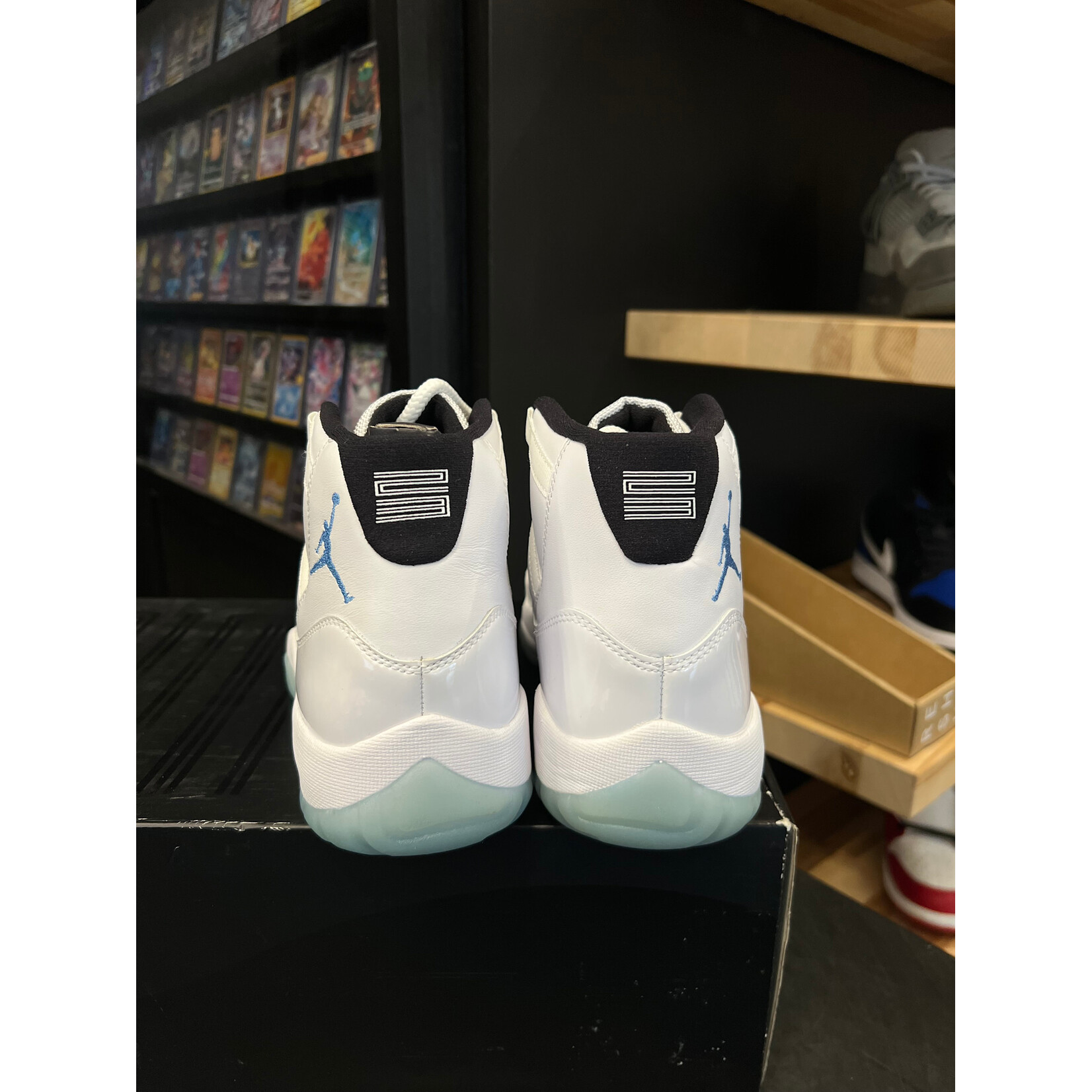 Jordan Jordan 11 Retro Legend Blue (2014) Size 9, DS BRAND NEW