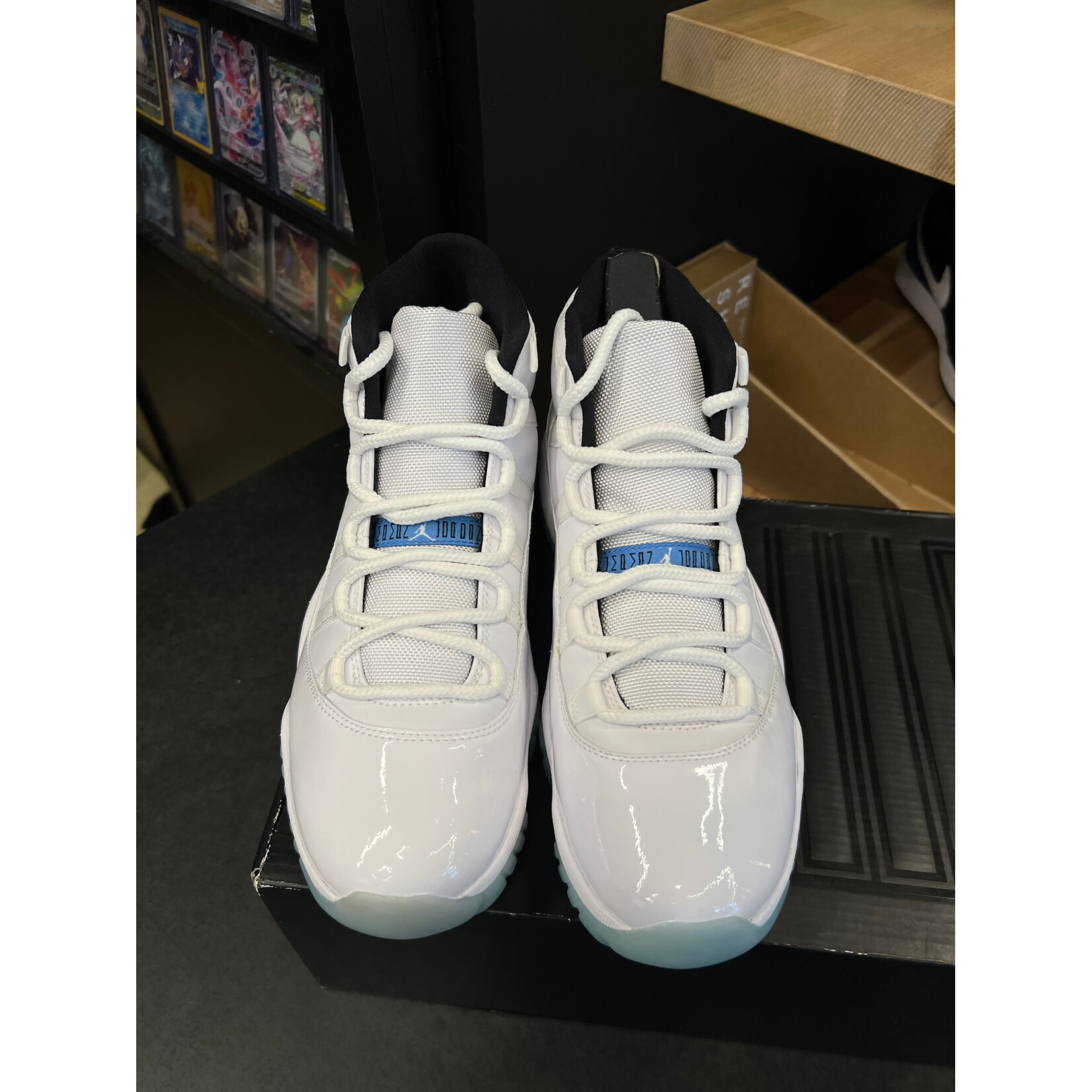 Jordan Jordan 11 Retro Legend Blue (2014) Size 9, DS BRAND NEW