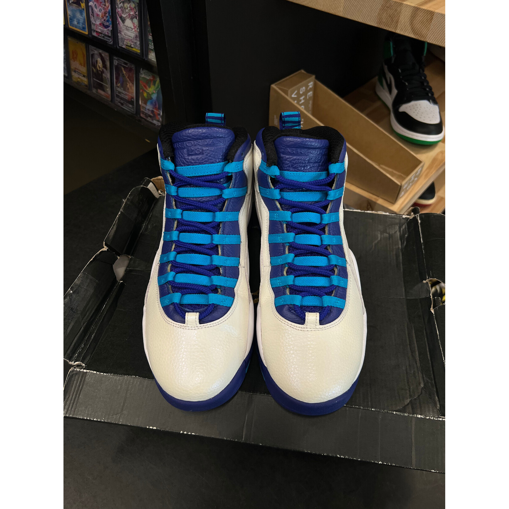 Jordan Jordan 10 Retro Charlotte (2016) Size 10, PREOWNED