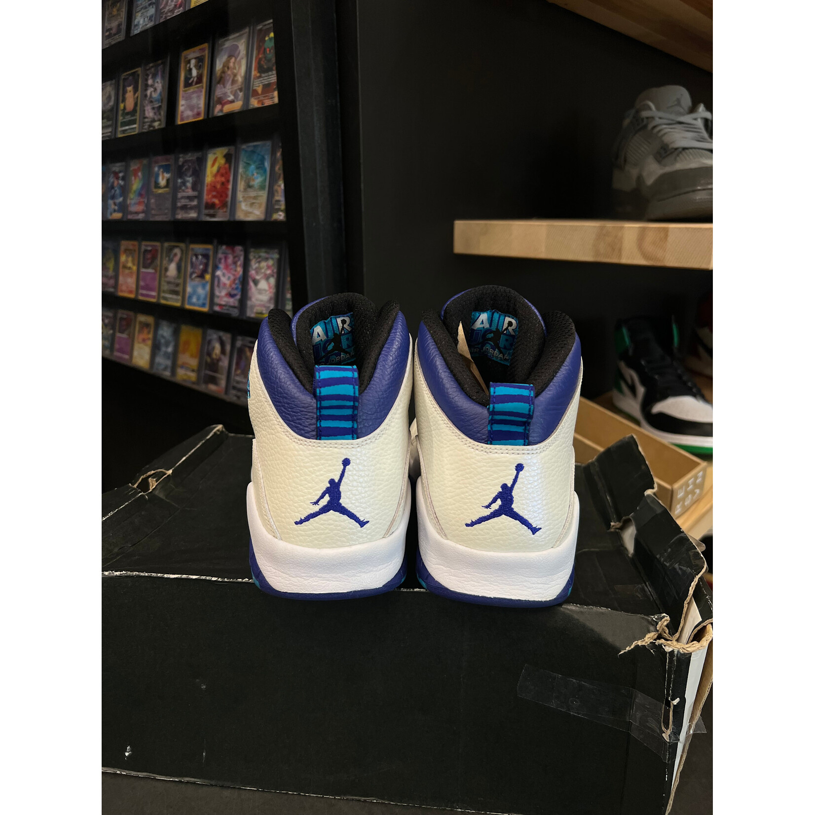 Jordan Jordan 10 Retro Charlotte (2016) Size 10, PREOWNED