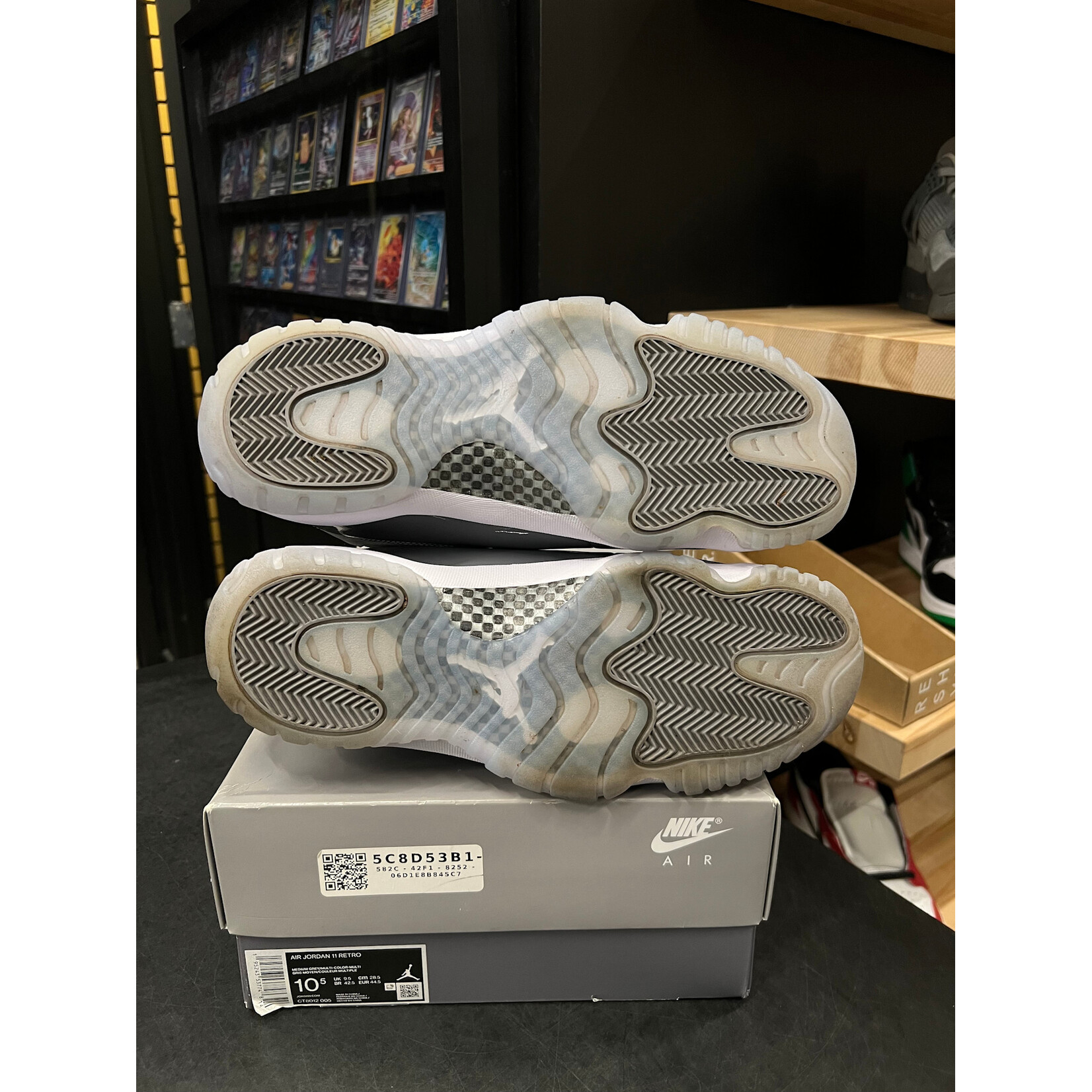 Jordan Jordan 11 Retro Cool Grey (2021) Size 10.5, PREOWNED