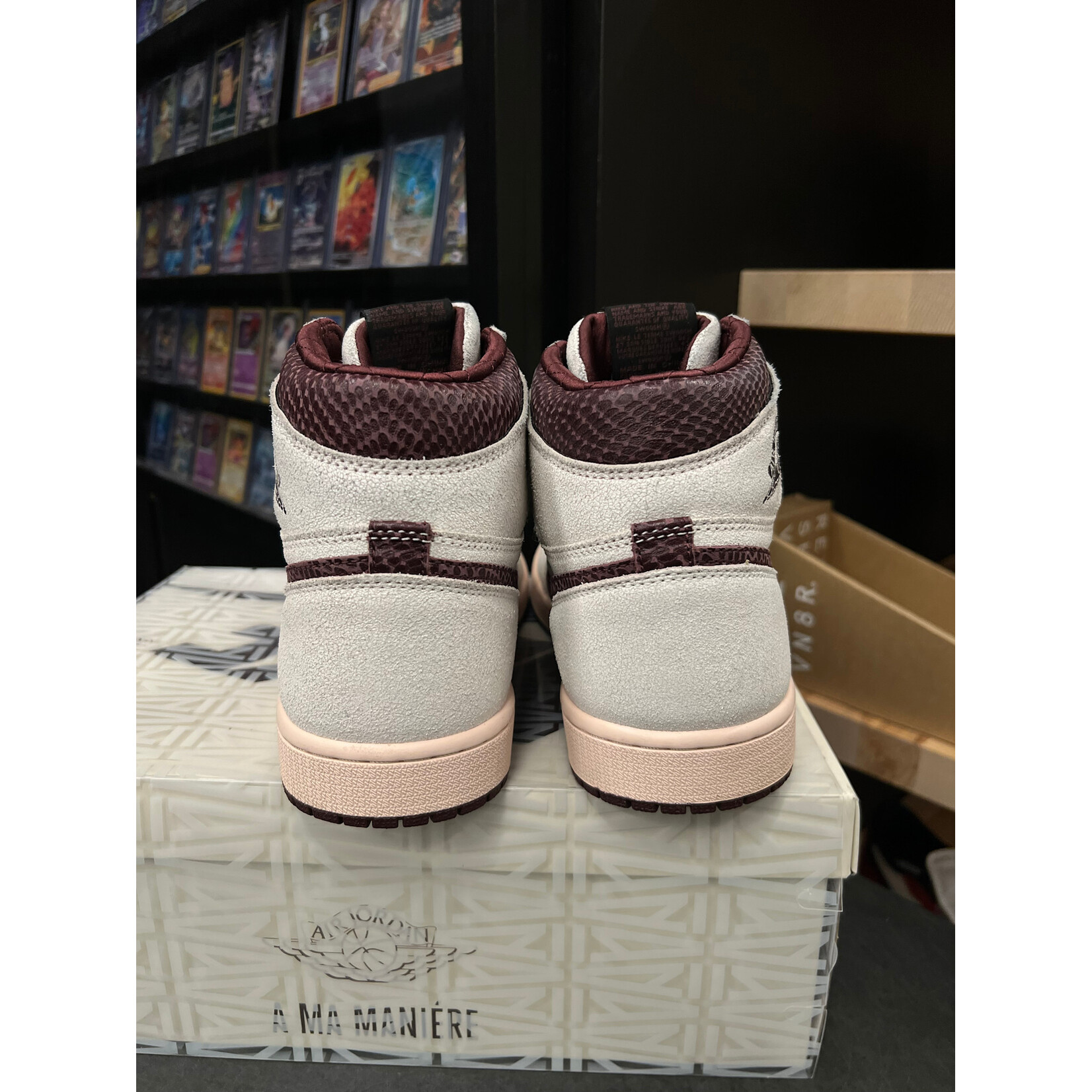 Jordan Jordan 1 Retro High OG A Ma Maniére Size 10.5, PREOWNED