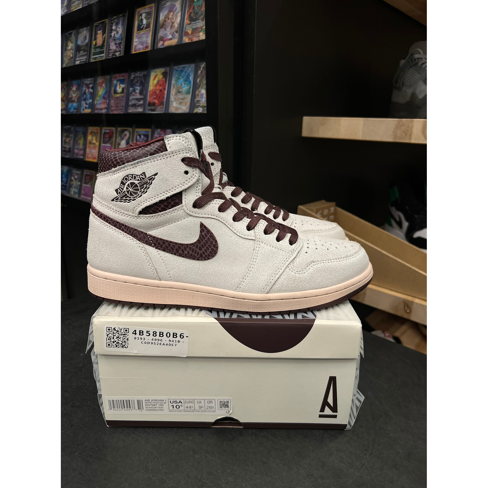 Jordan Jordan 1 Retro High OG A Ma Maniére Size 10.5, PREOWNED