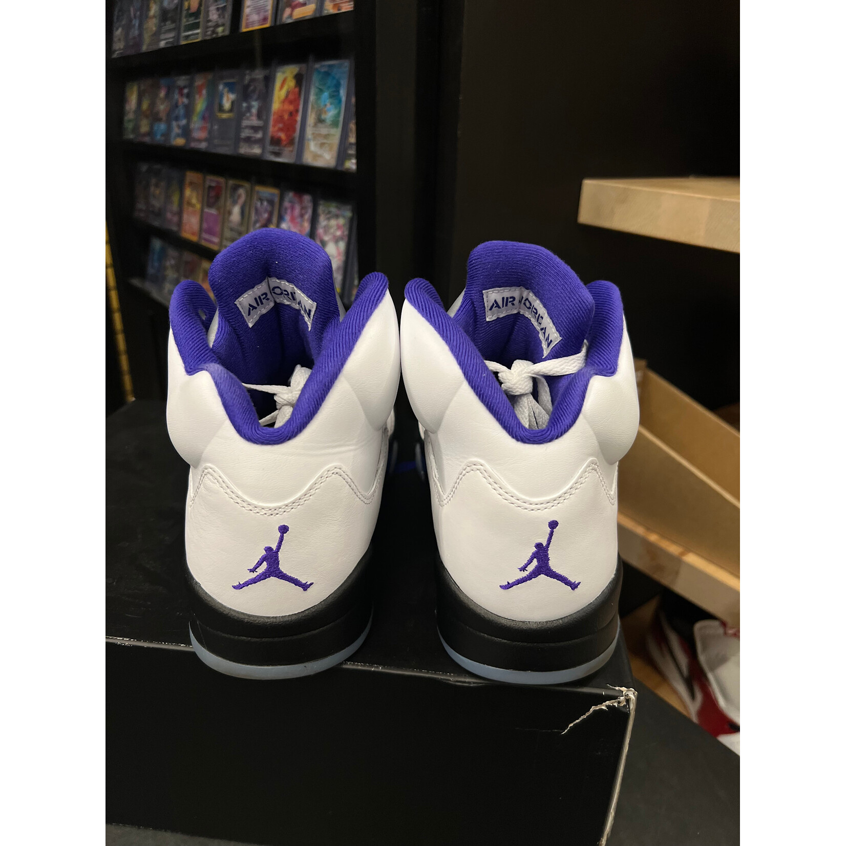 Jordan Jordan 5 Retro Dark Concord Size 10.5, PREOWNED