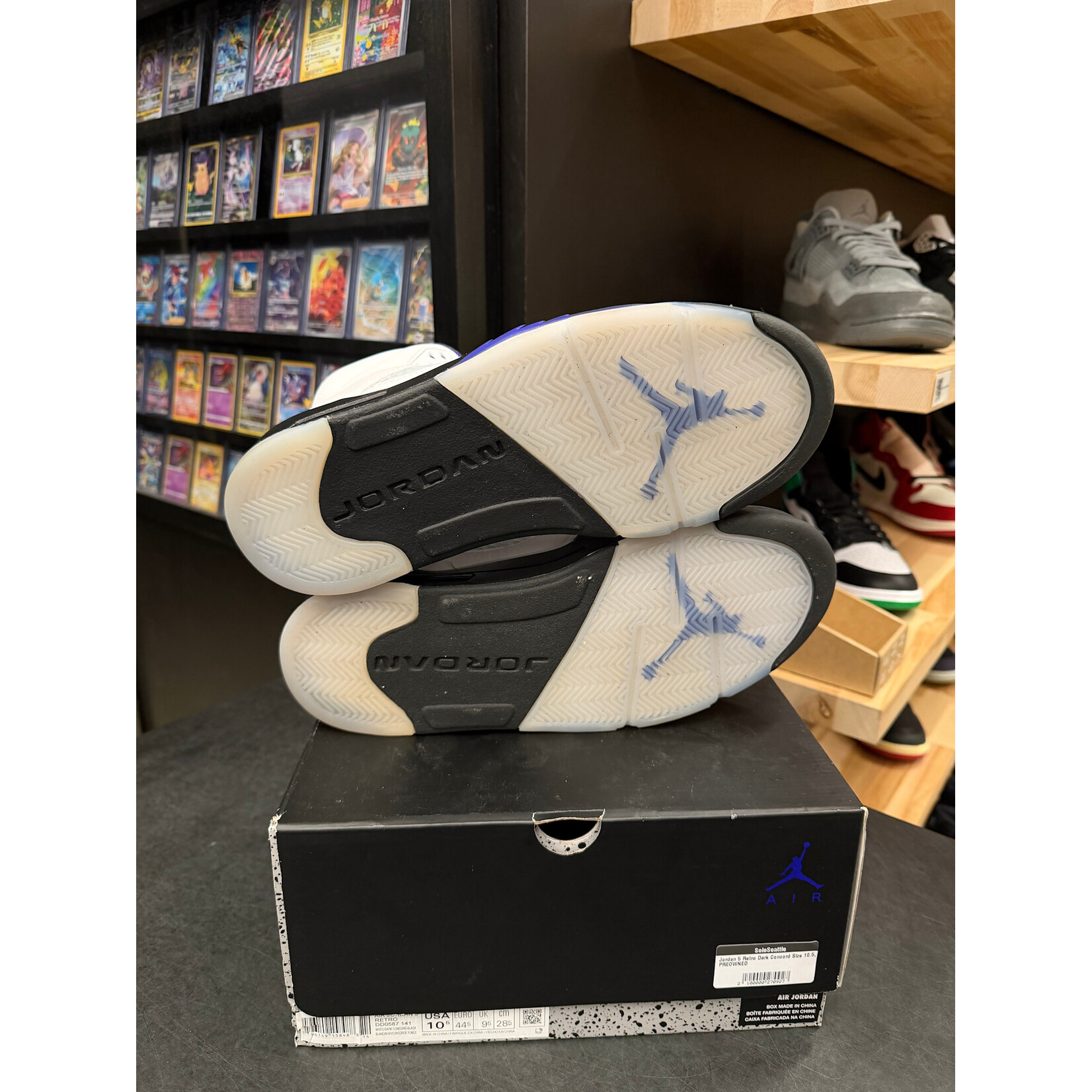 Jordan Jordan 5 Retro Dark Concord Size 10.5, PREOWNED