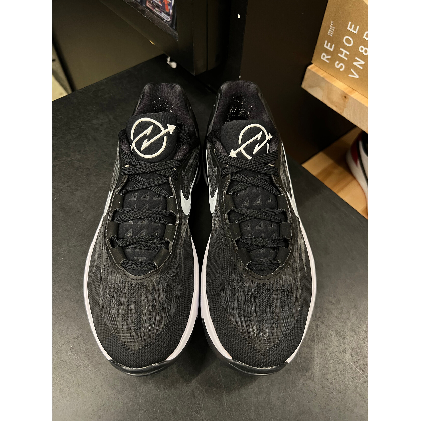 Nike Nike Zoom GT Cut 2 Black White Size 7, PREOWNED