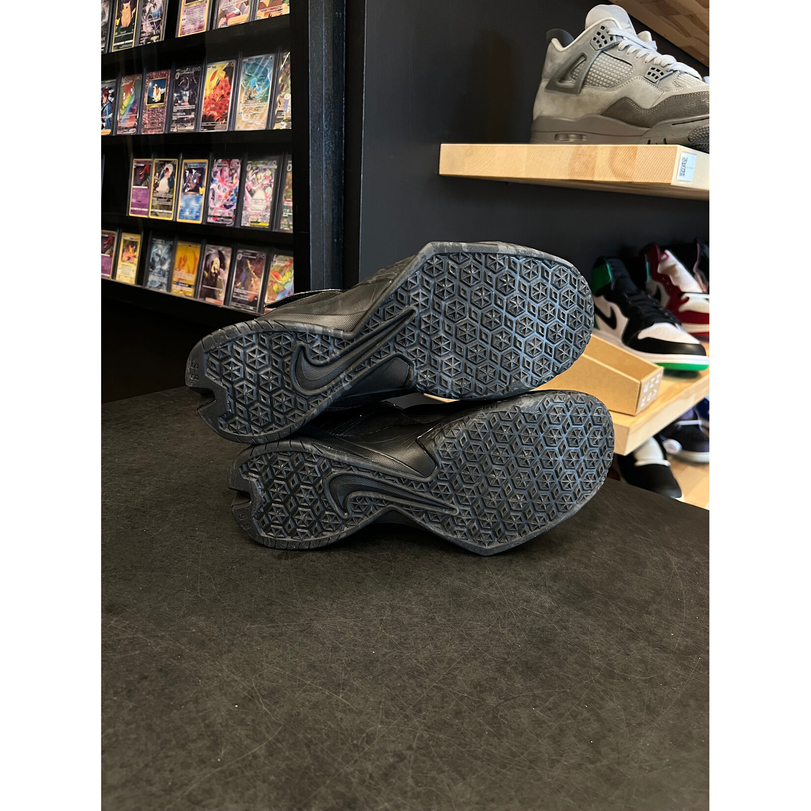 Nike Nike LeBron Zoom Soldier 8 Watch the Throne Size 8.5, PREOWNED NO INSOLES