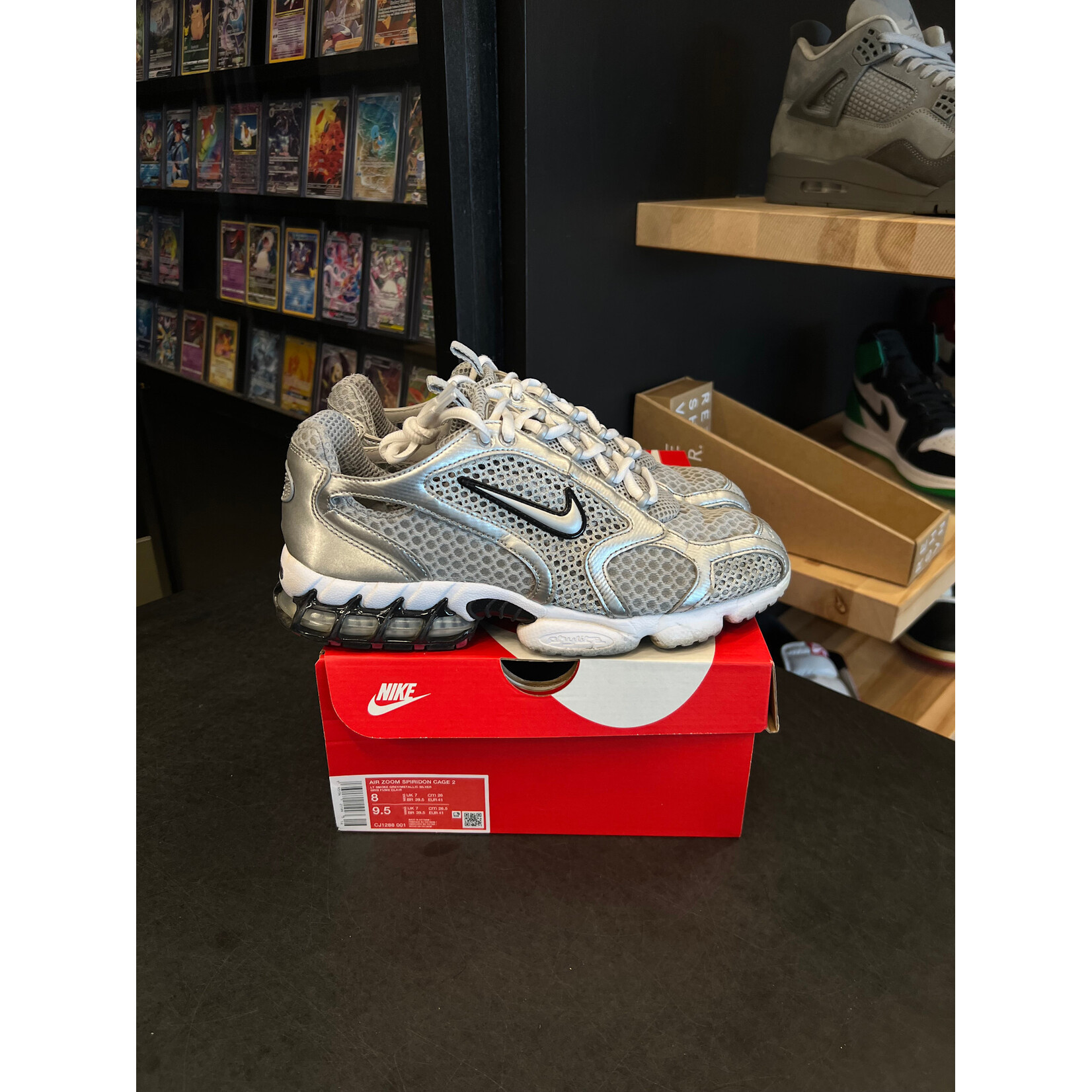 Nike Nike Air Zoom Spiridon Cage 2 Metallic Silver Size 8, PREOWNED