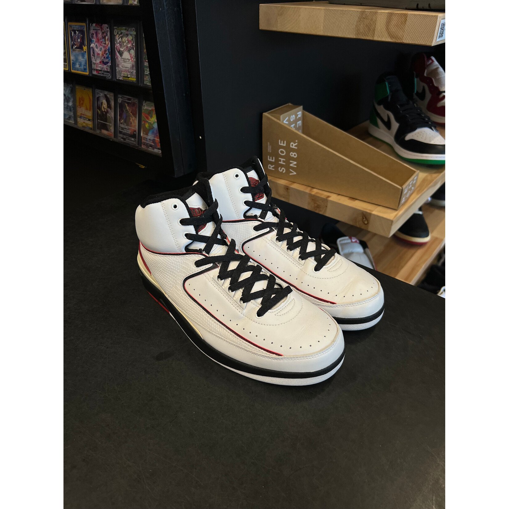 Jordan Jordan 2 Retro White Varsity Red (2004) Size 10.5, PREOWNED