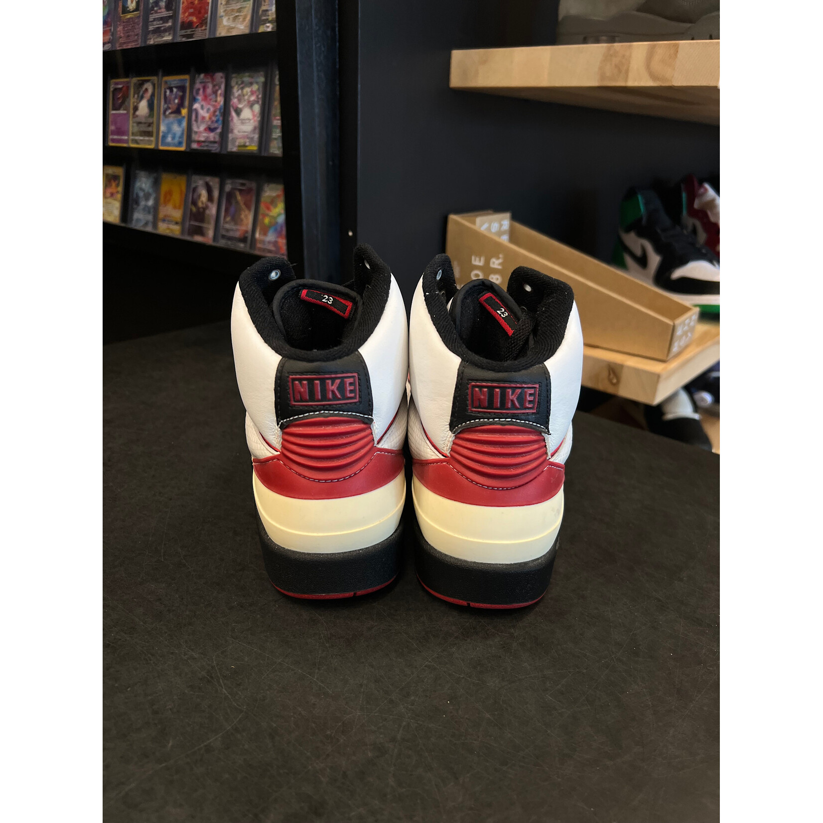 Jordan Jordan 2 Retro White Varsity Red (2004) Size 10.5, PREOWNED